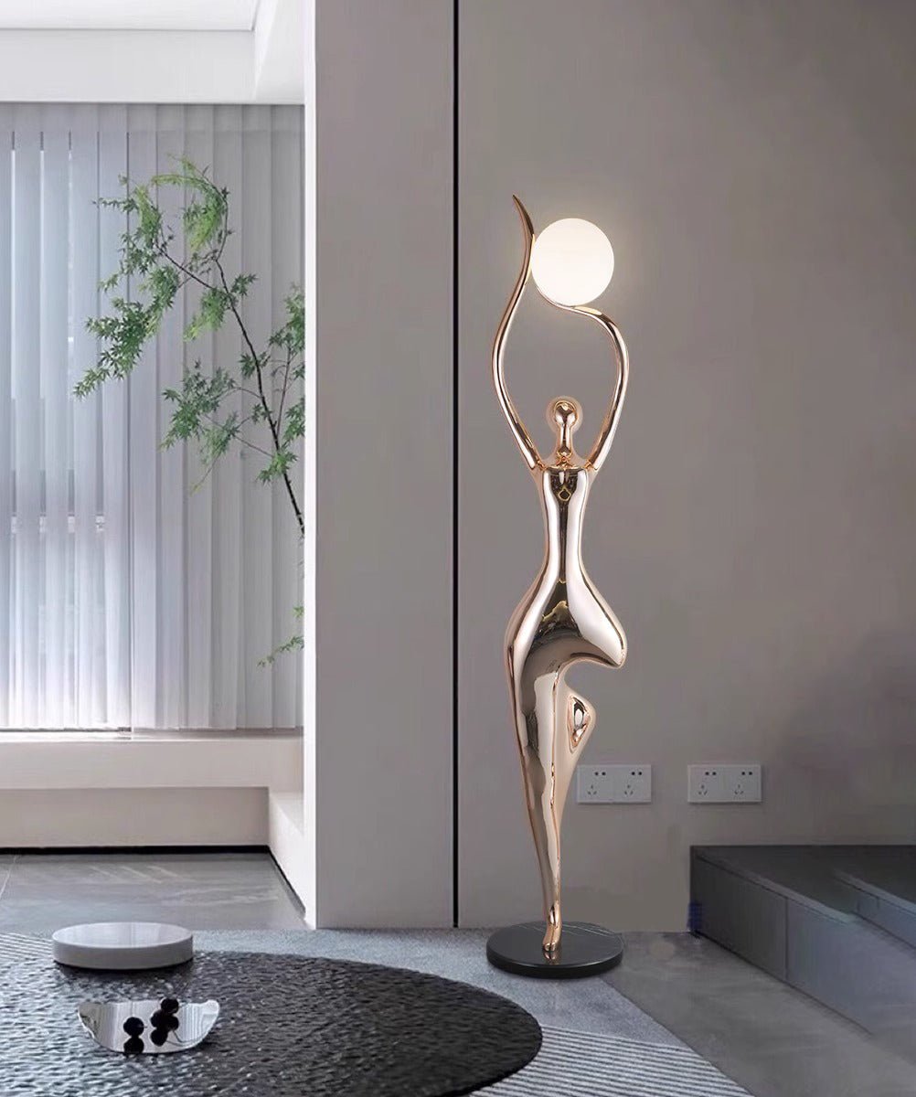 Emiryra Golden Sculptural Floor Lamp - Blowlighting