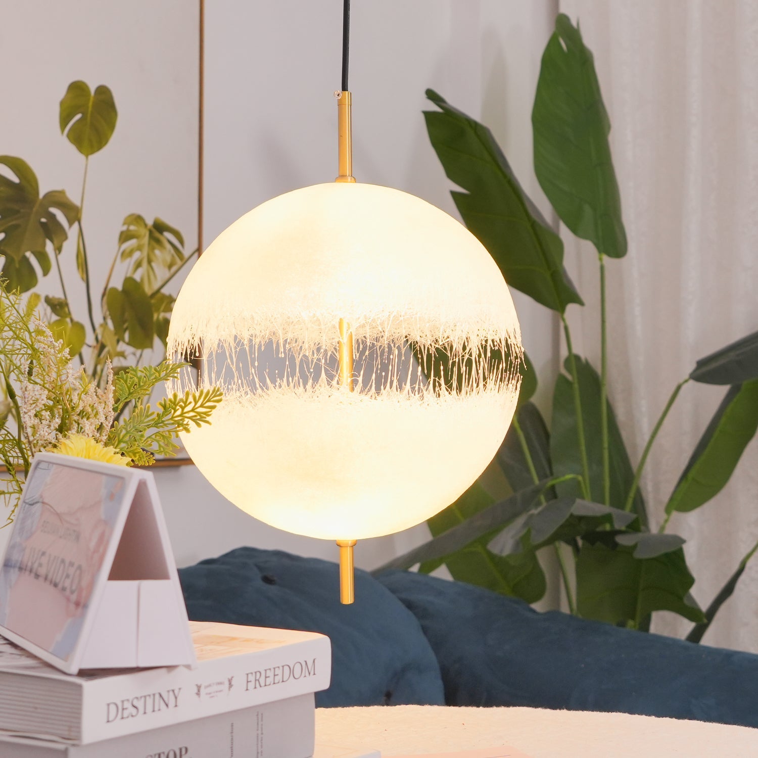 Postkrisi Pendant Lamp - Blowlighting