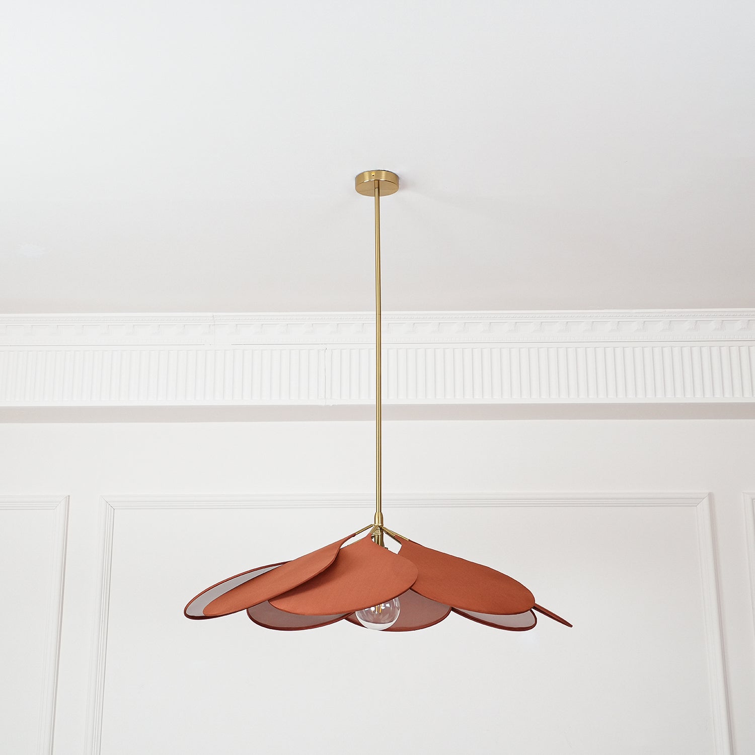 Precieuse Petals Pendant Lamp - Blowlighting
