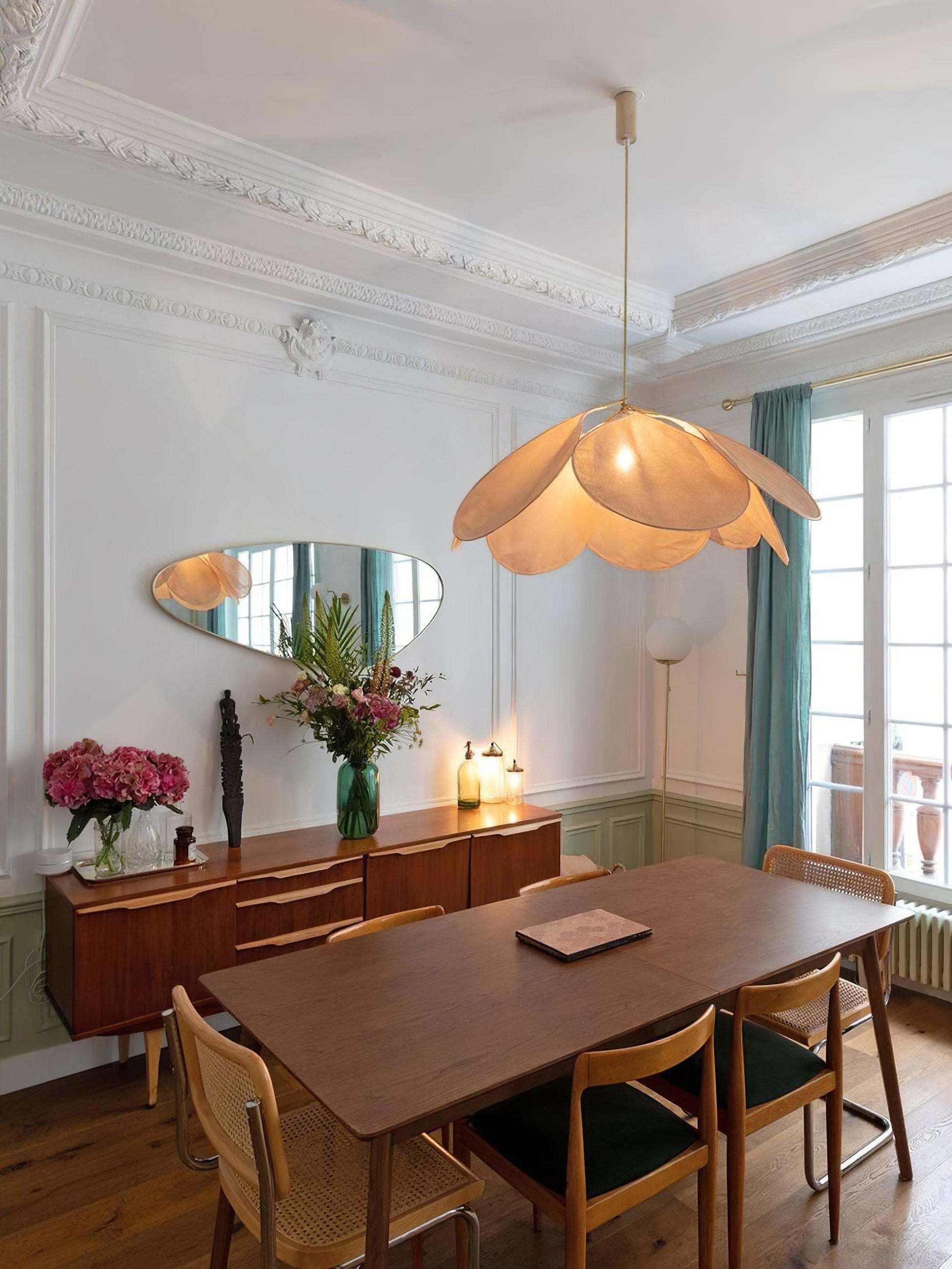 Precieuse Petals Pendant Lamp - Blowlighting