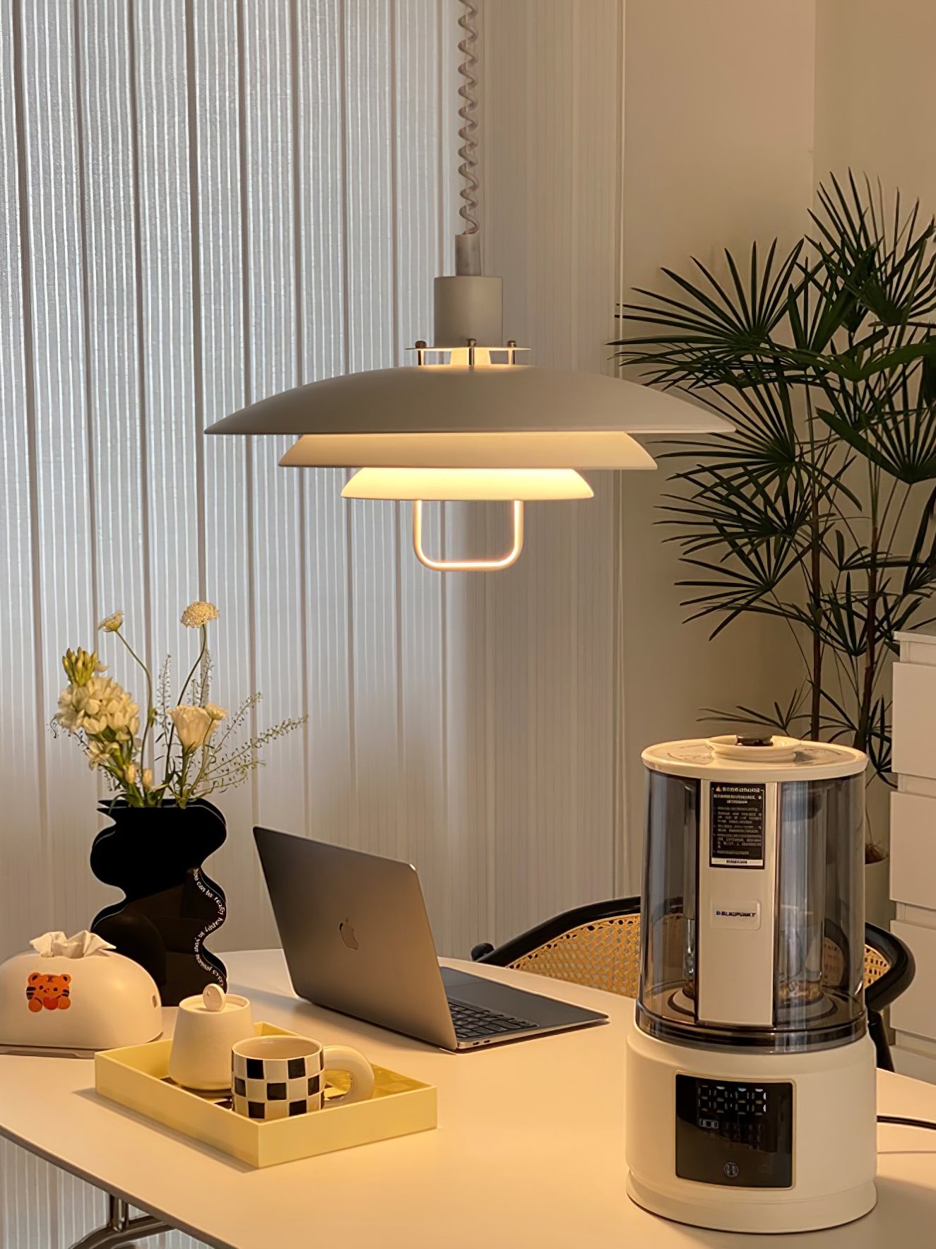 Poul Pendant Lamp - Blowlighting