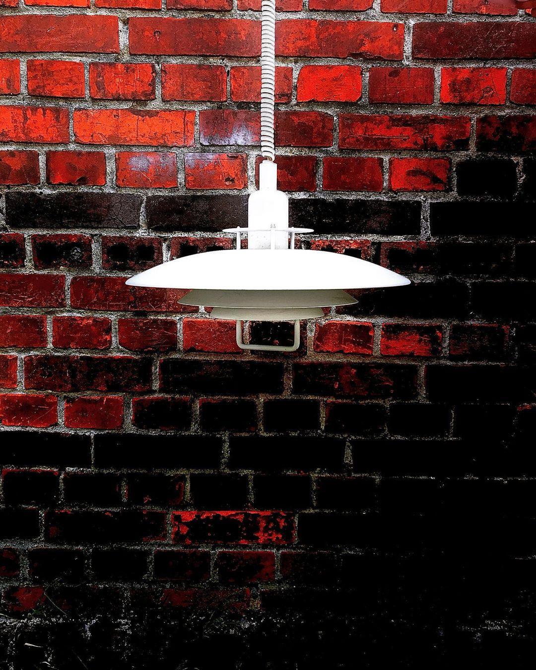 Poul Pendant Lamp - Blowlighting
