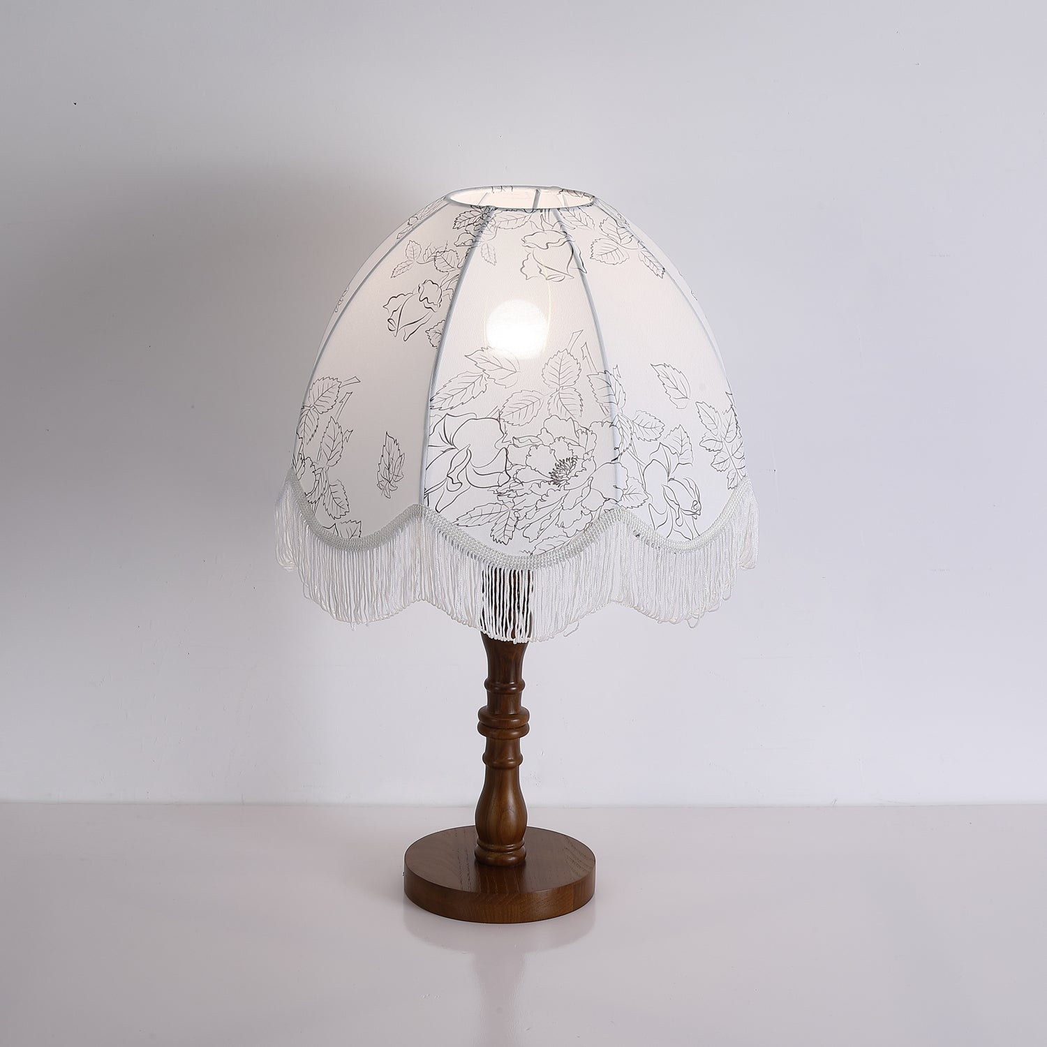 Printed Tassel Table Lamp - Blowlighting