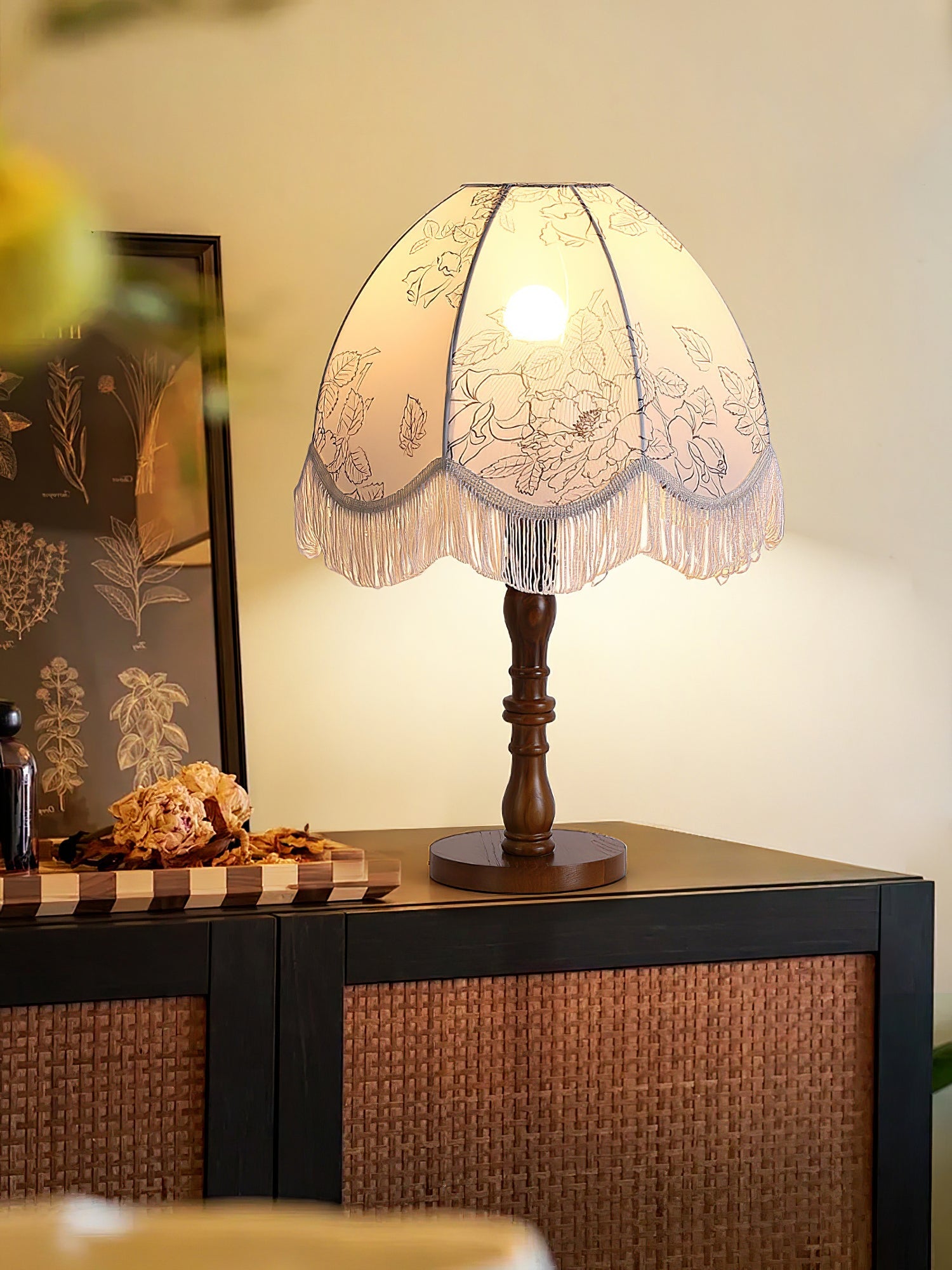 Printed Tassel Table Lamp - Blowlighting