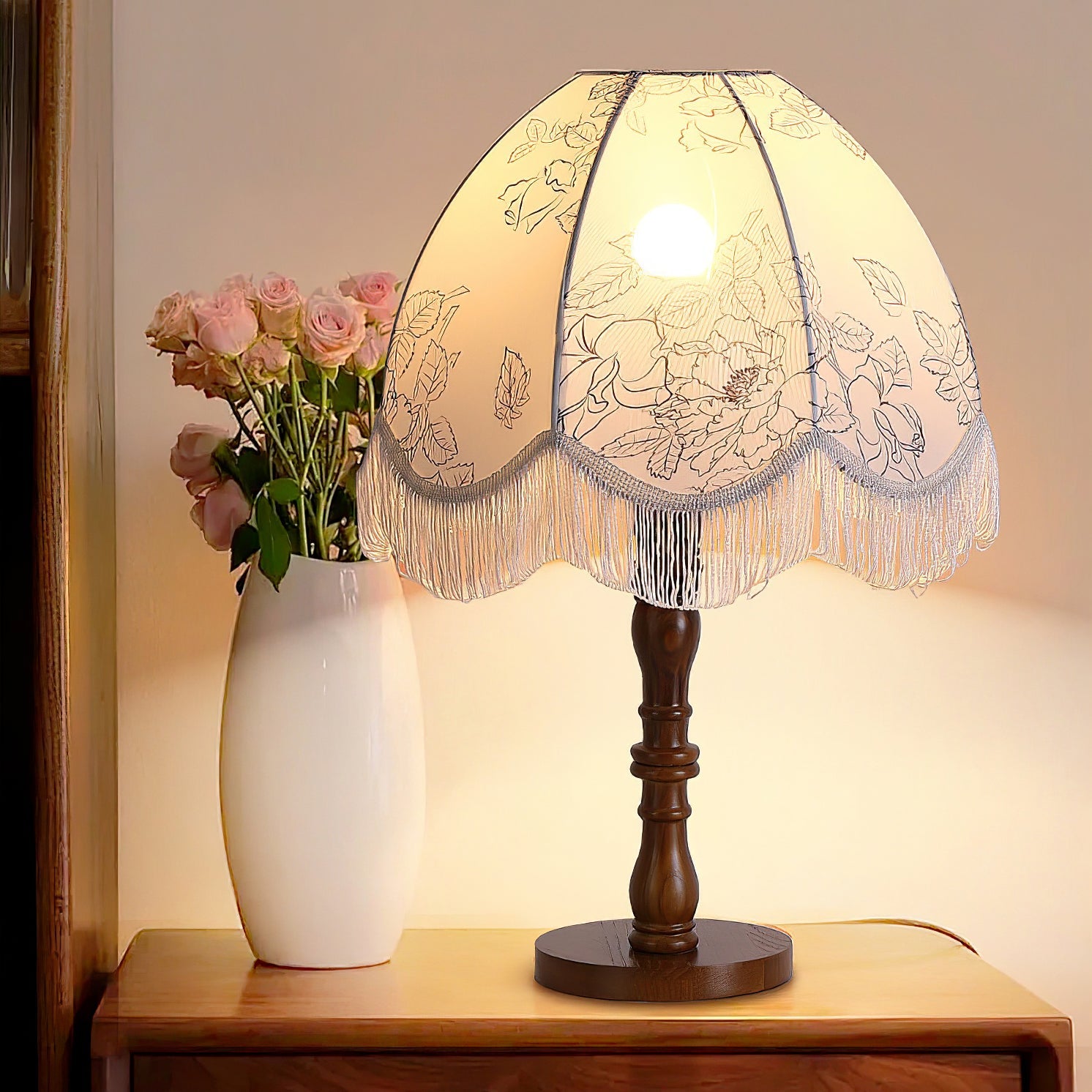 Printed Tassel Table Lamp - Blowlighting