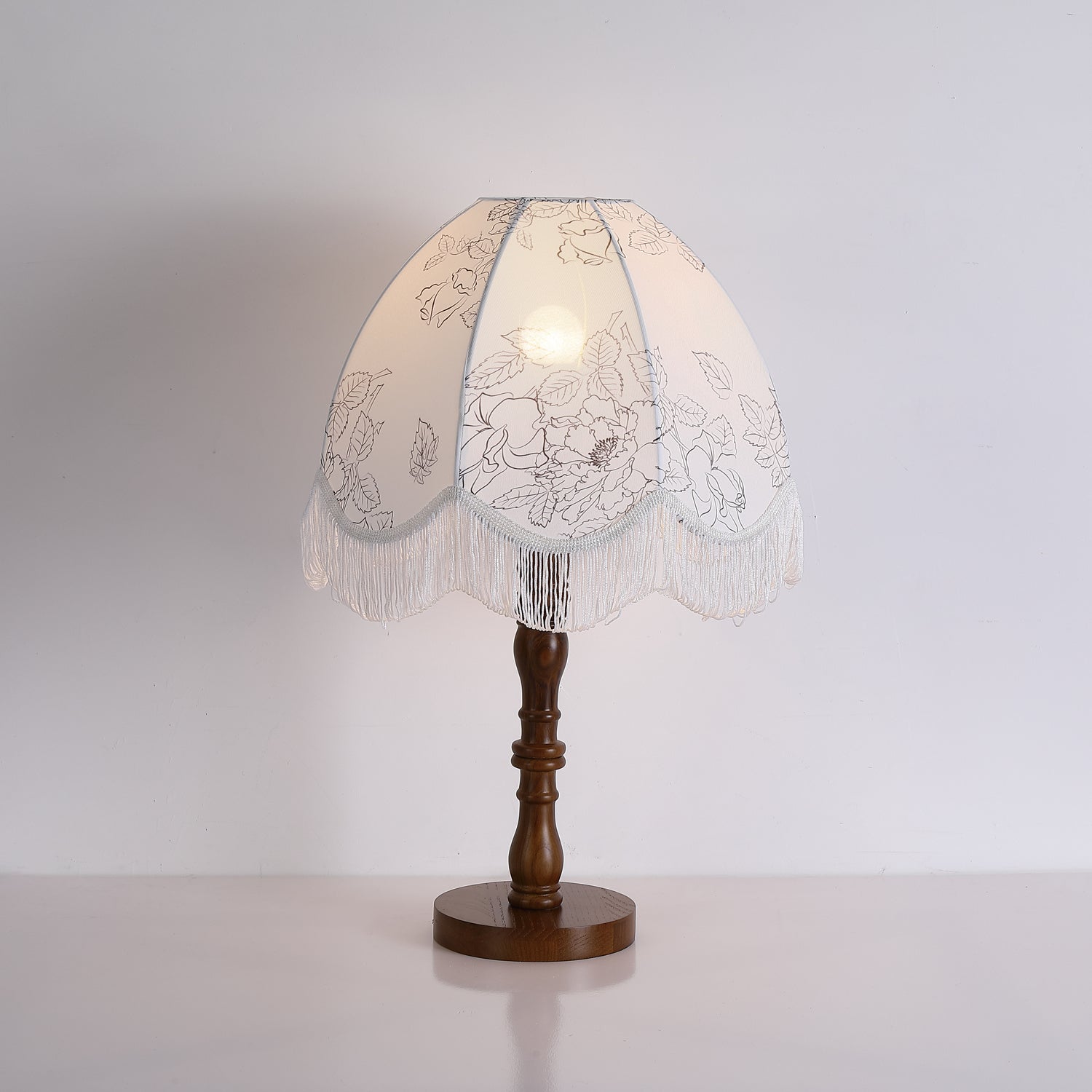 Printed Tassel Table Lamp - Blowlighting
