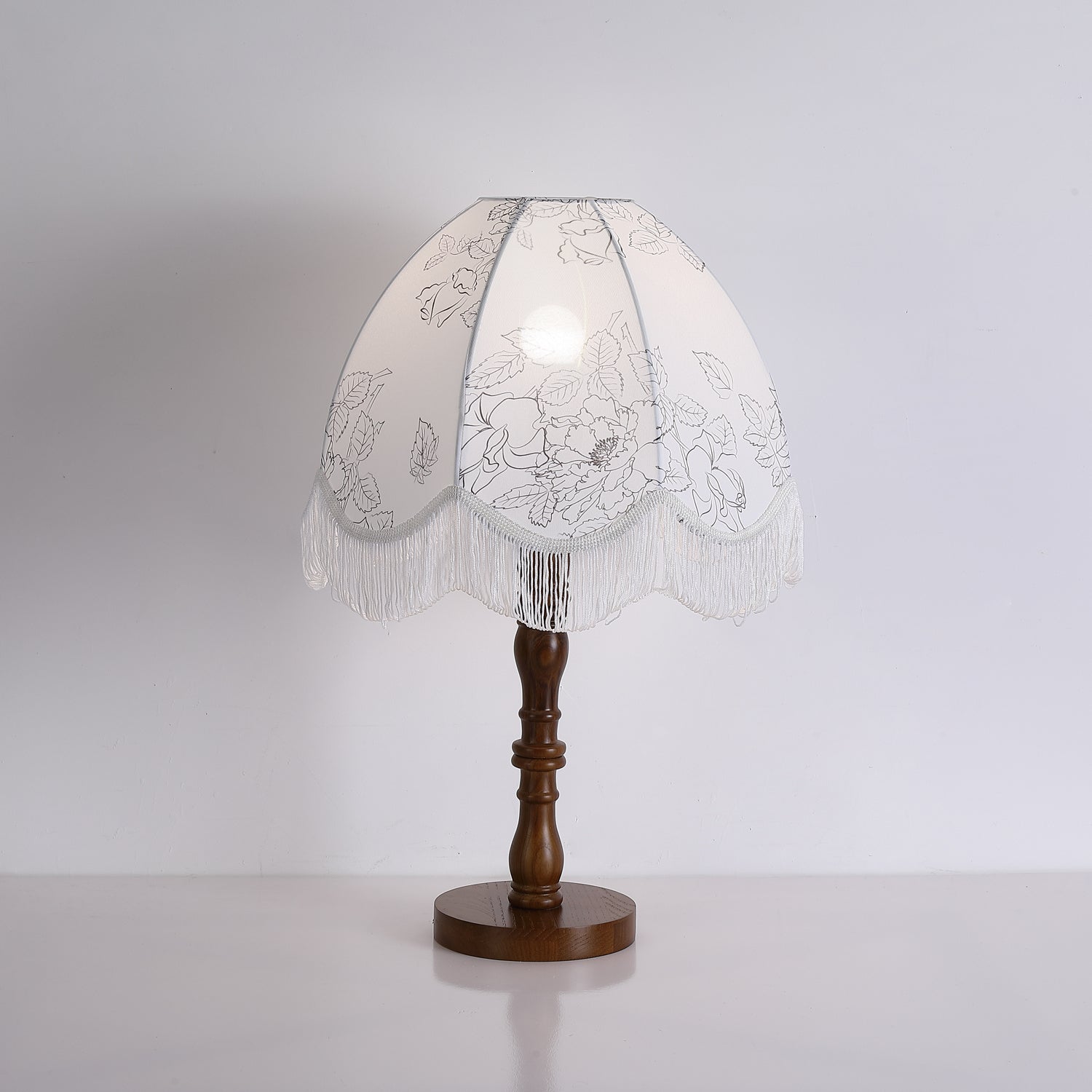 Printed Tassel Table Lamp - Blowlighting