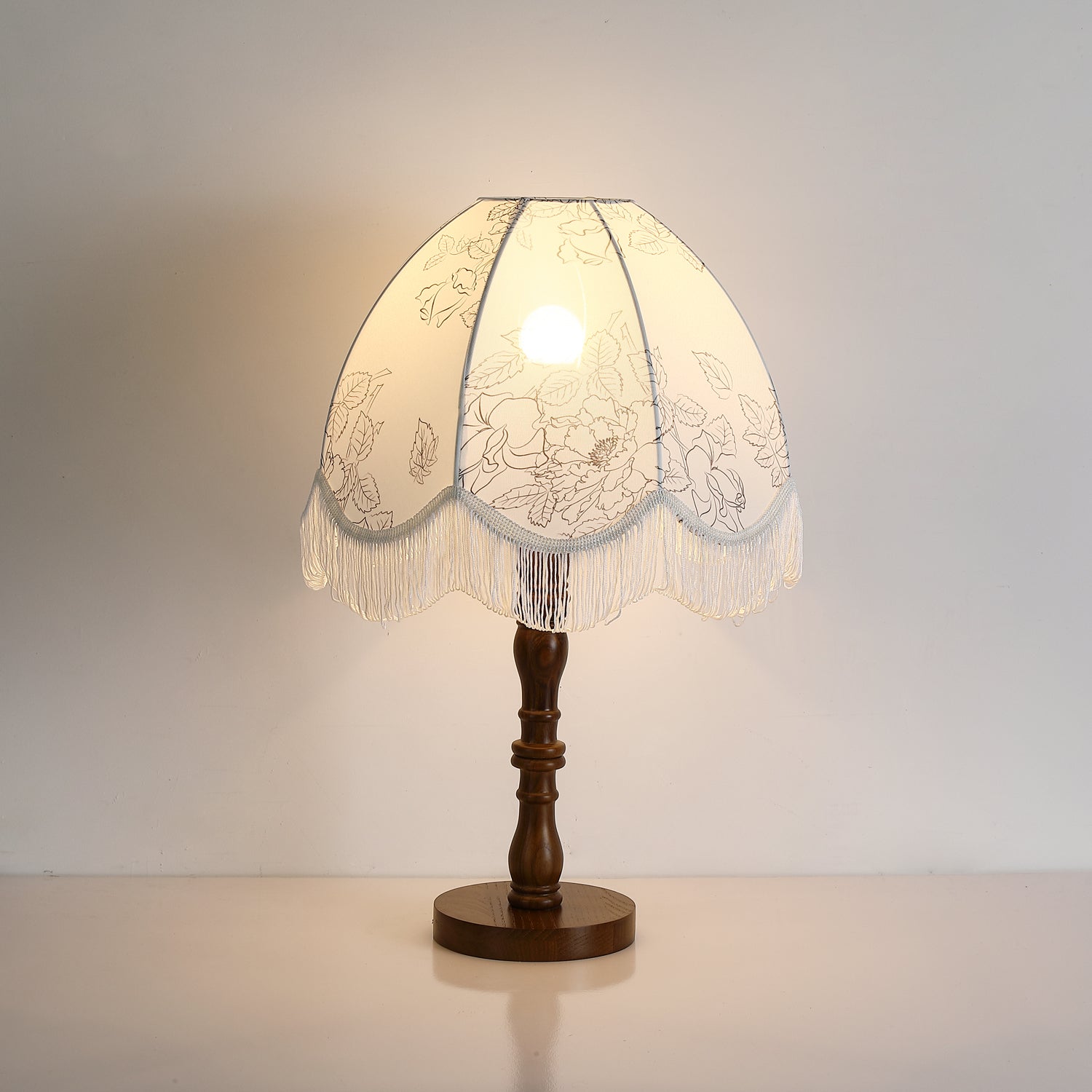 Printed Tassel Table Lamp - Blowlighting