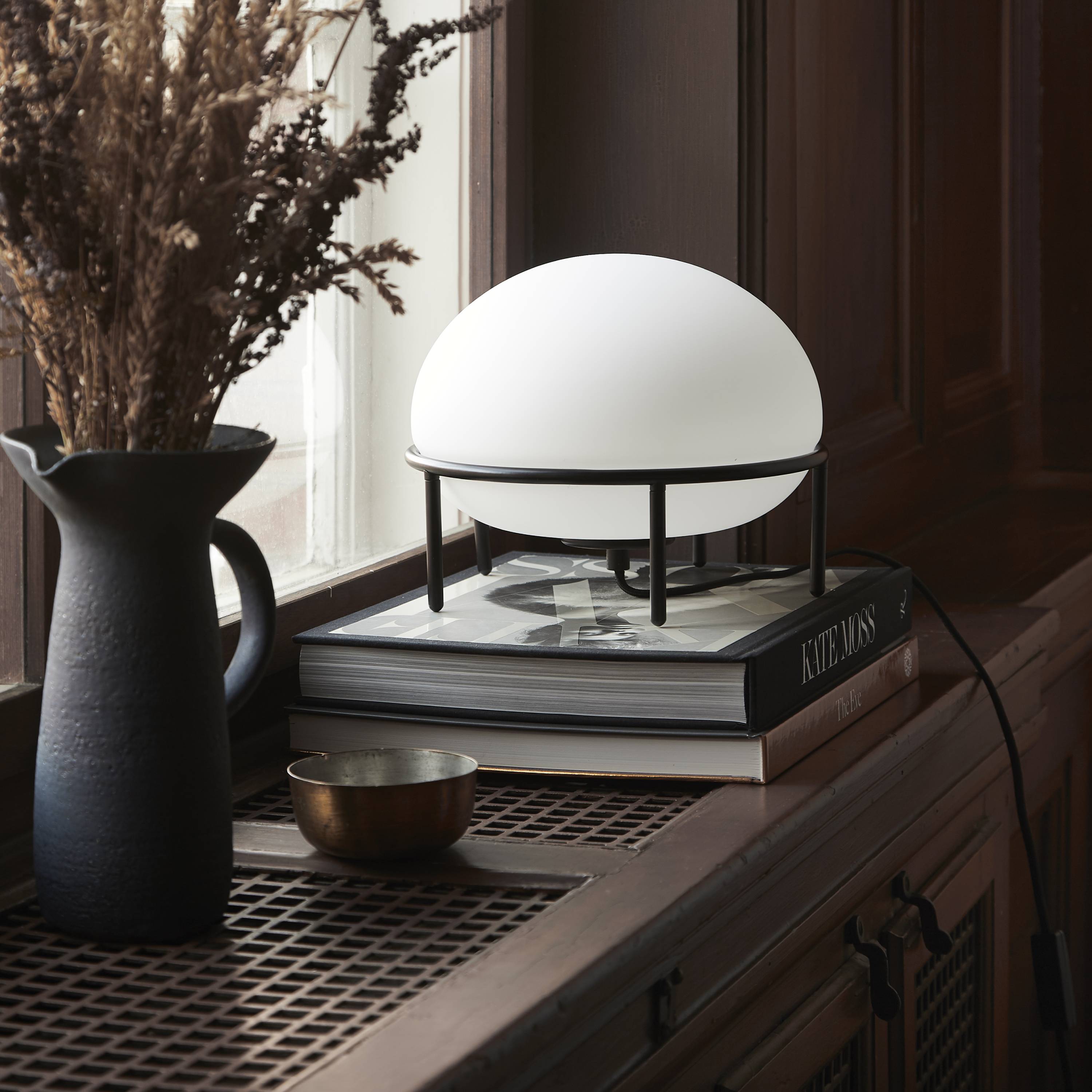 Pump Table Lamp - Blowlighting