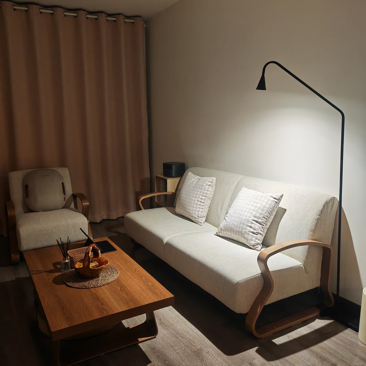 Pureform Floor Lamp - Blowlighting