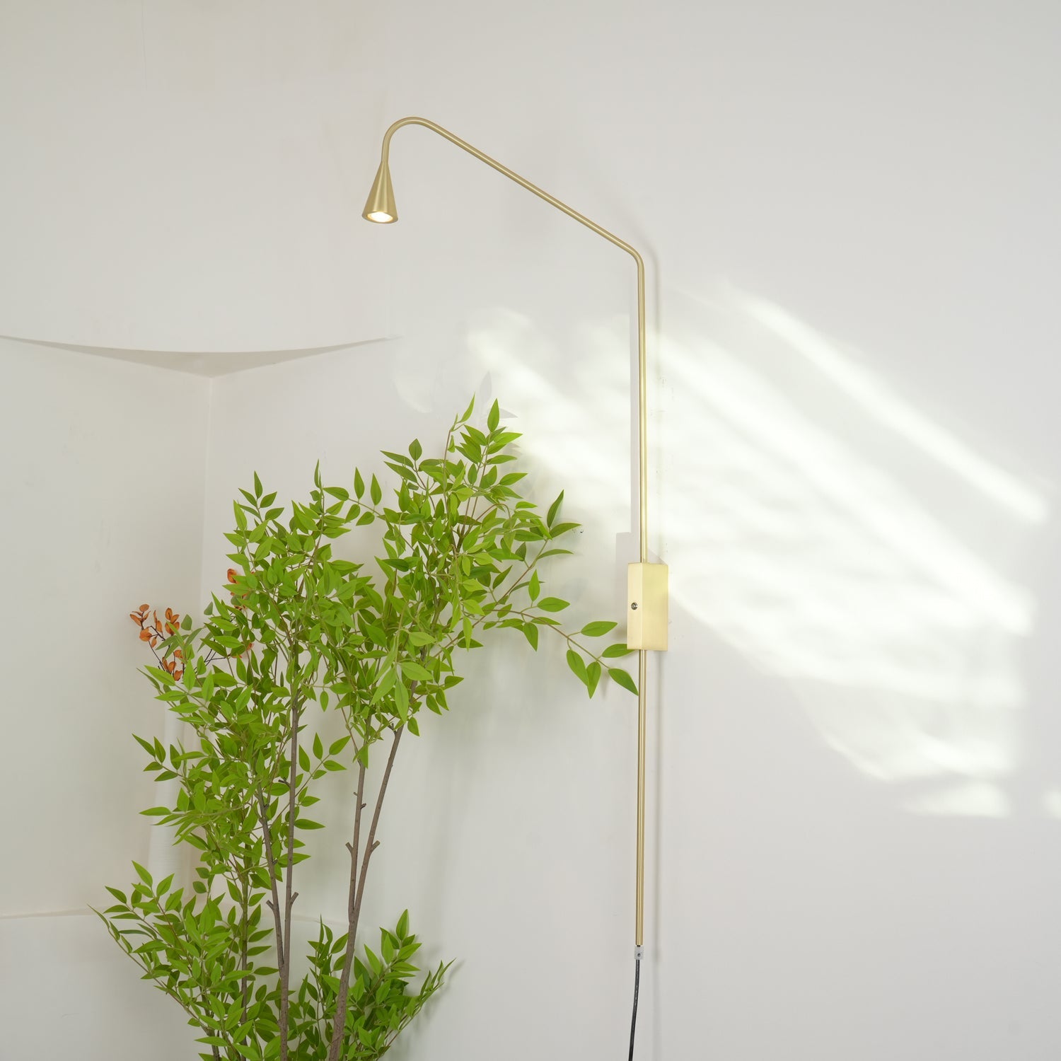 Pureform Wall Lamp - Blowlighting