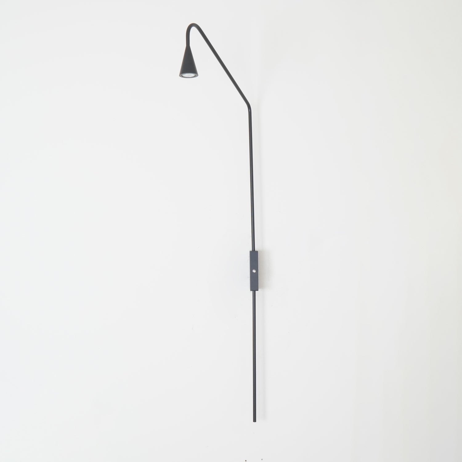 Pureform Wall Lamp - Blowlighting