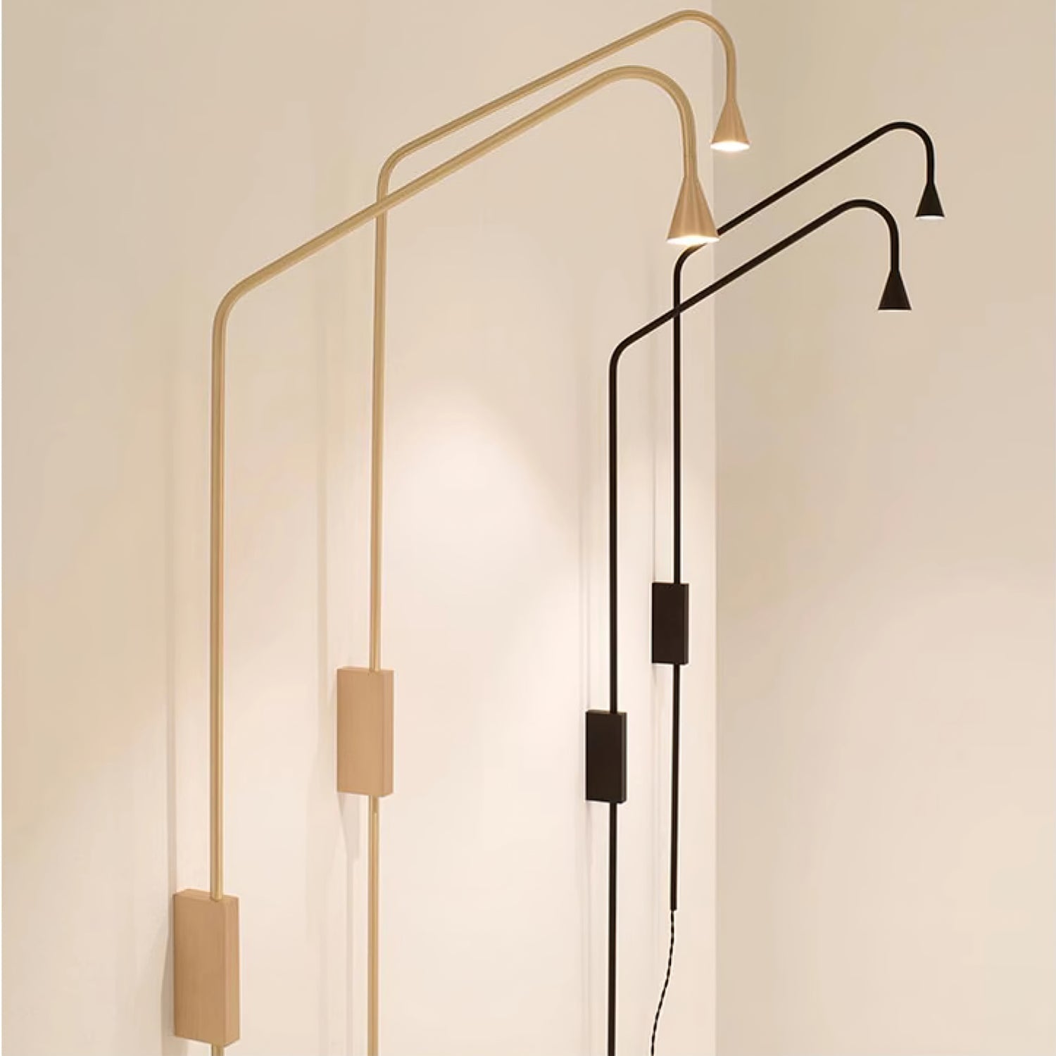 Pureform Wall Lamp - Blowlighting