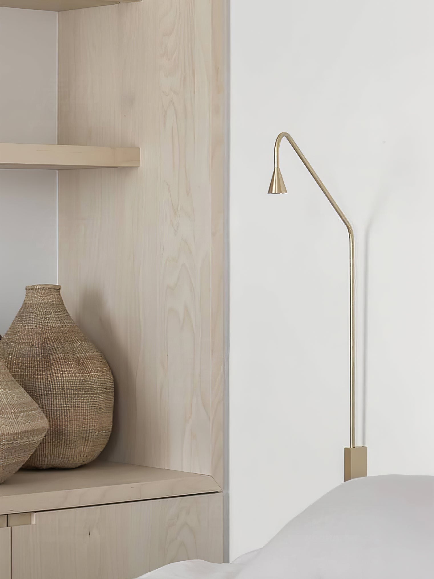 Pureform Wall Lamp - Blowlighting