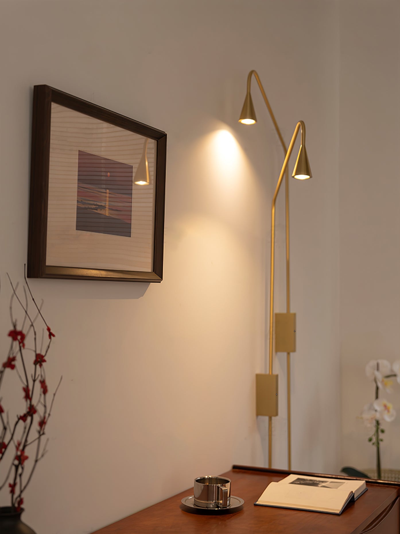 Pureform Wall Lamp - Blowlighting