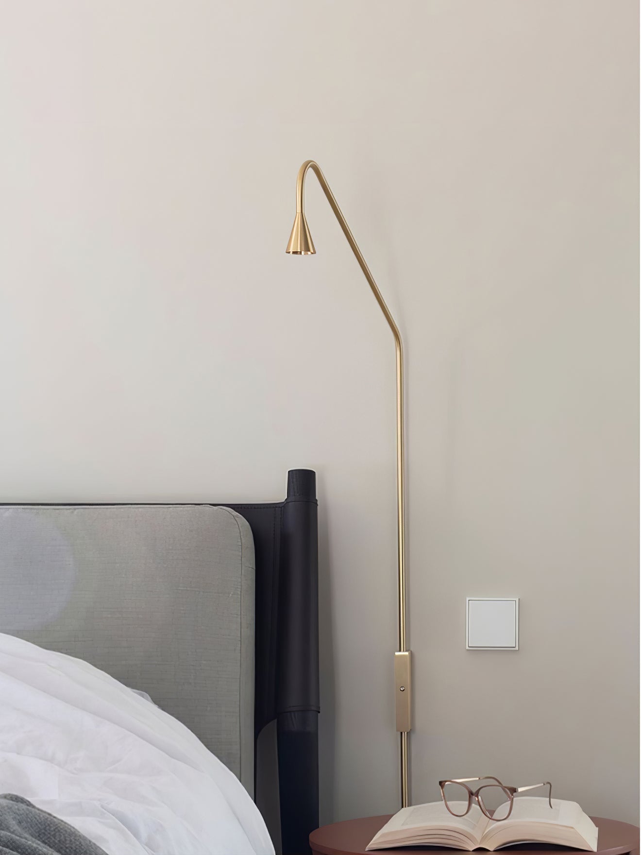 Pureform Wall Lamp - Blowlighting
