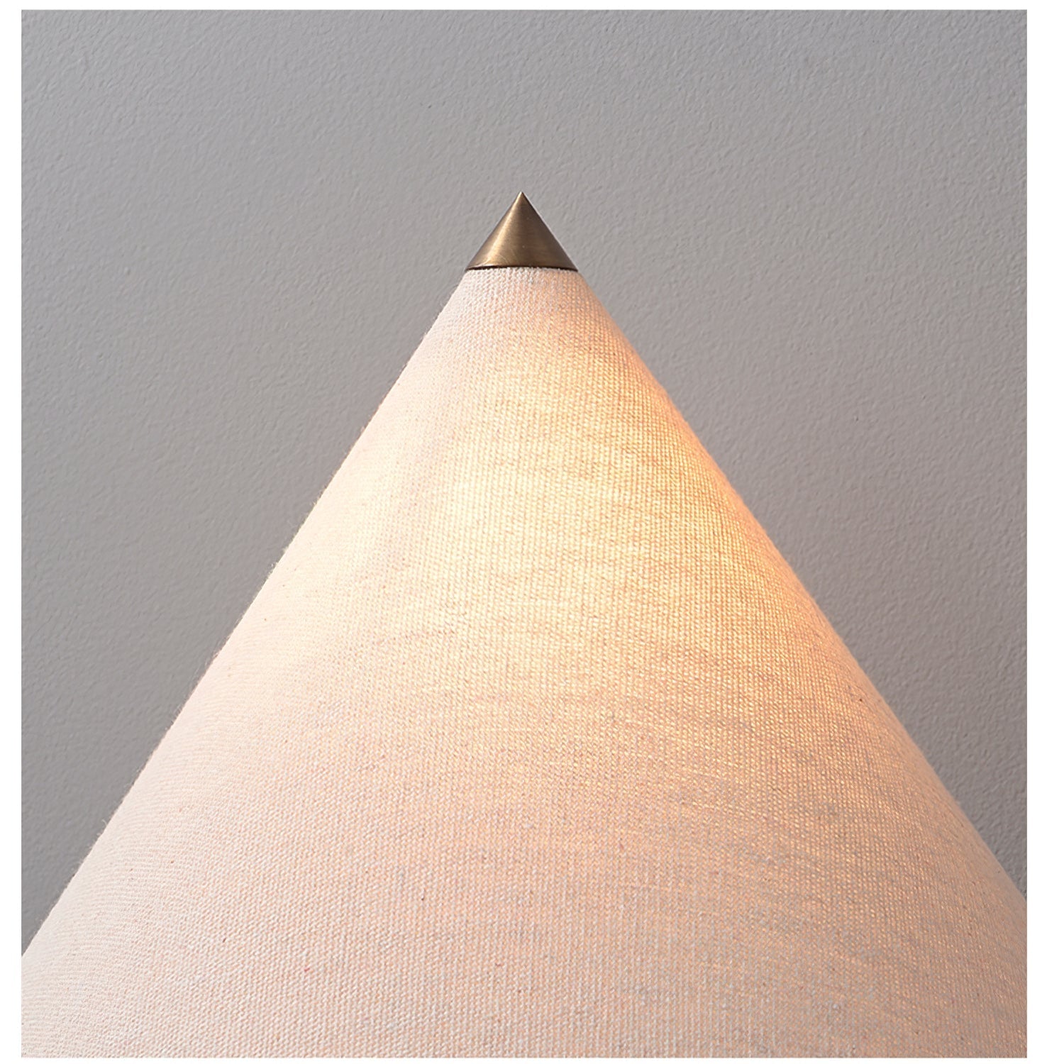 Pyramid Retro Marble Table Lamp - Blowlighting