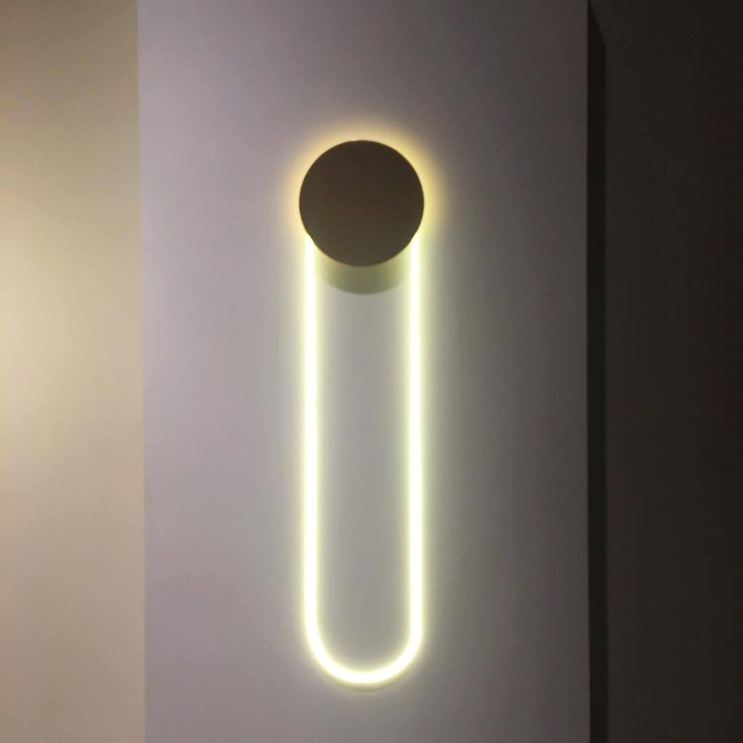 RA Wall Lamp - Blowlighting
