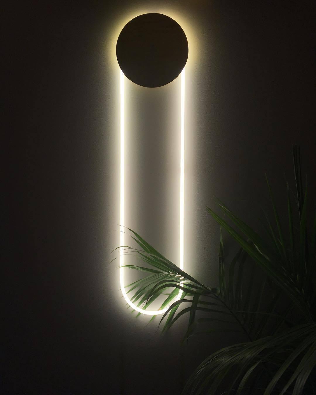 RA Wall Lamp - Blowlighting
