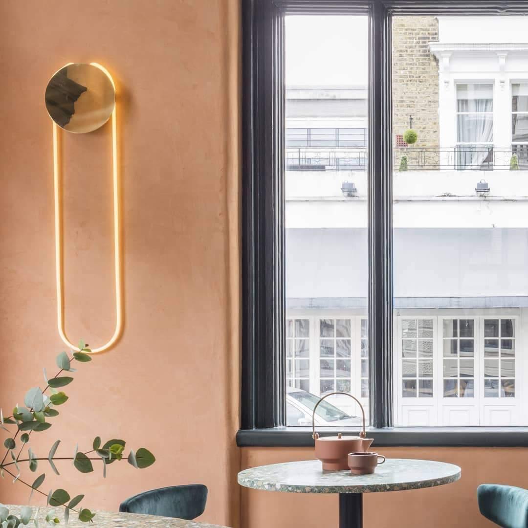 RA Wall Lamp - Blowlighting