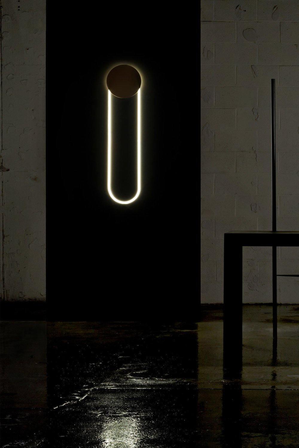 RA Wall Lamp - Blowlighting