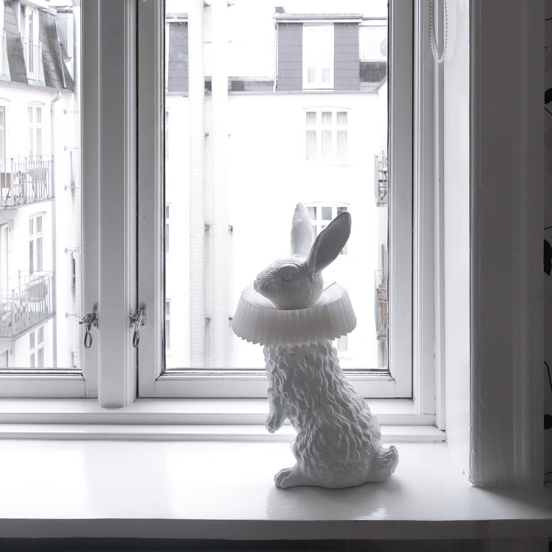 Rabbit X Table Lamp - Blowlighting
