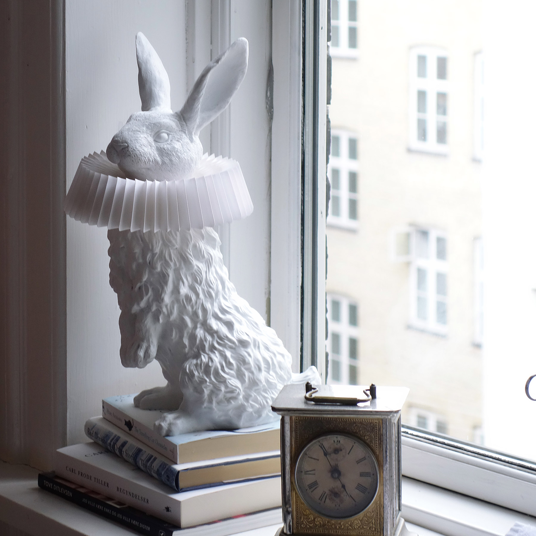 Rabbit X Table Lamp - Blowlighting