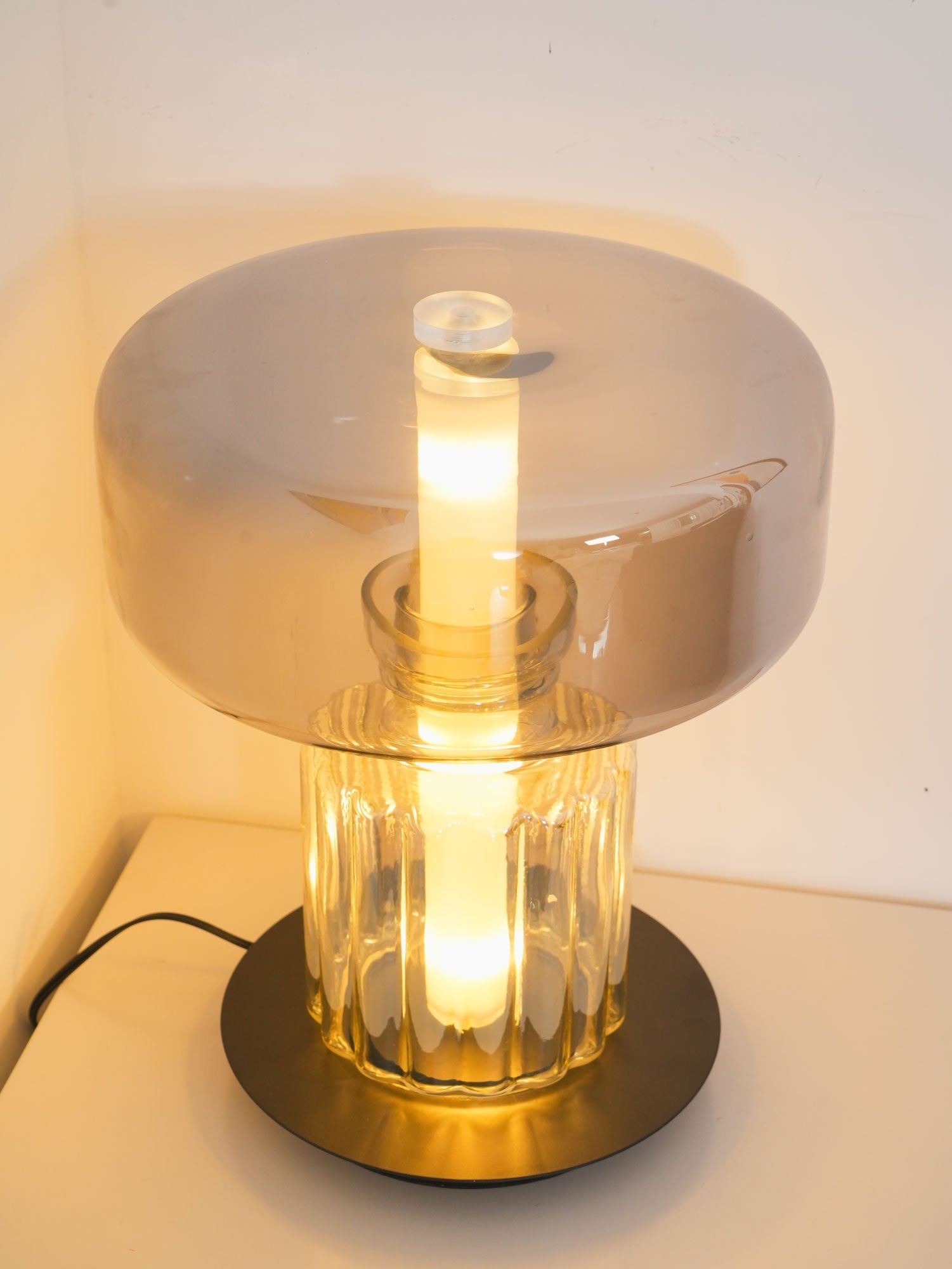 Rapanui Table Lamp - Blowlighting