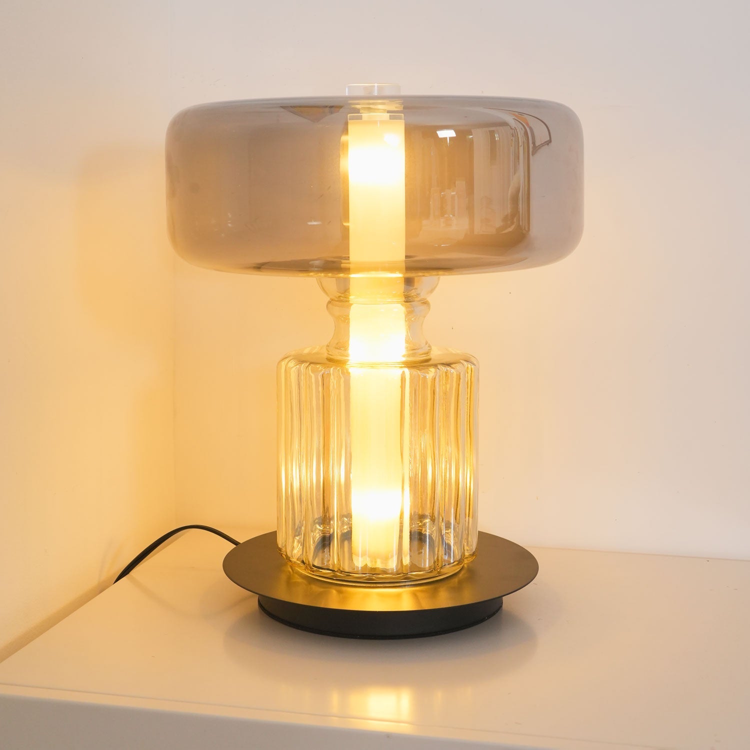 Rapanui Table Lamp - Blowlighting