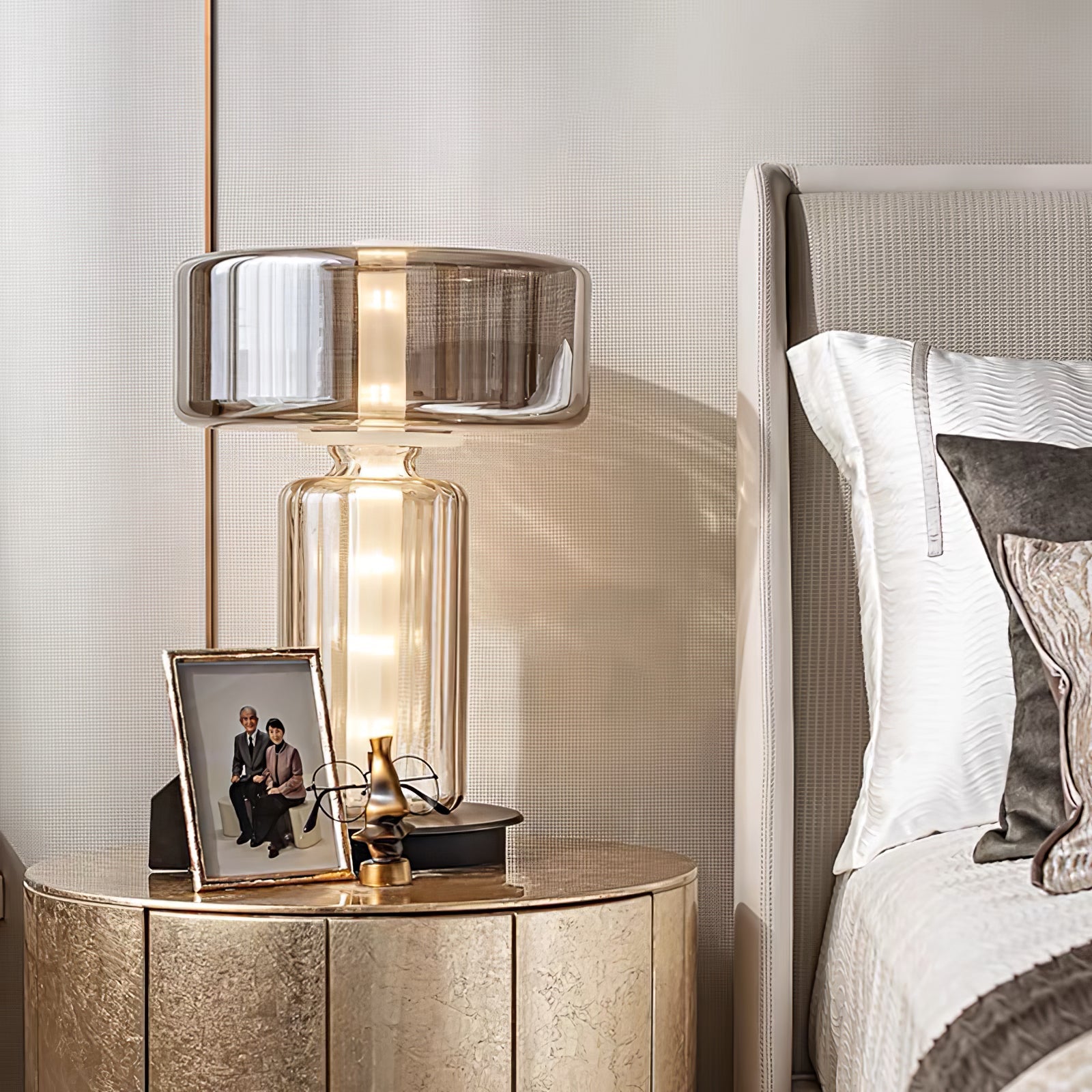 Rapanui Table Lamp - Blowlighting