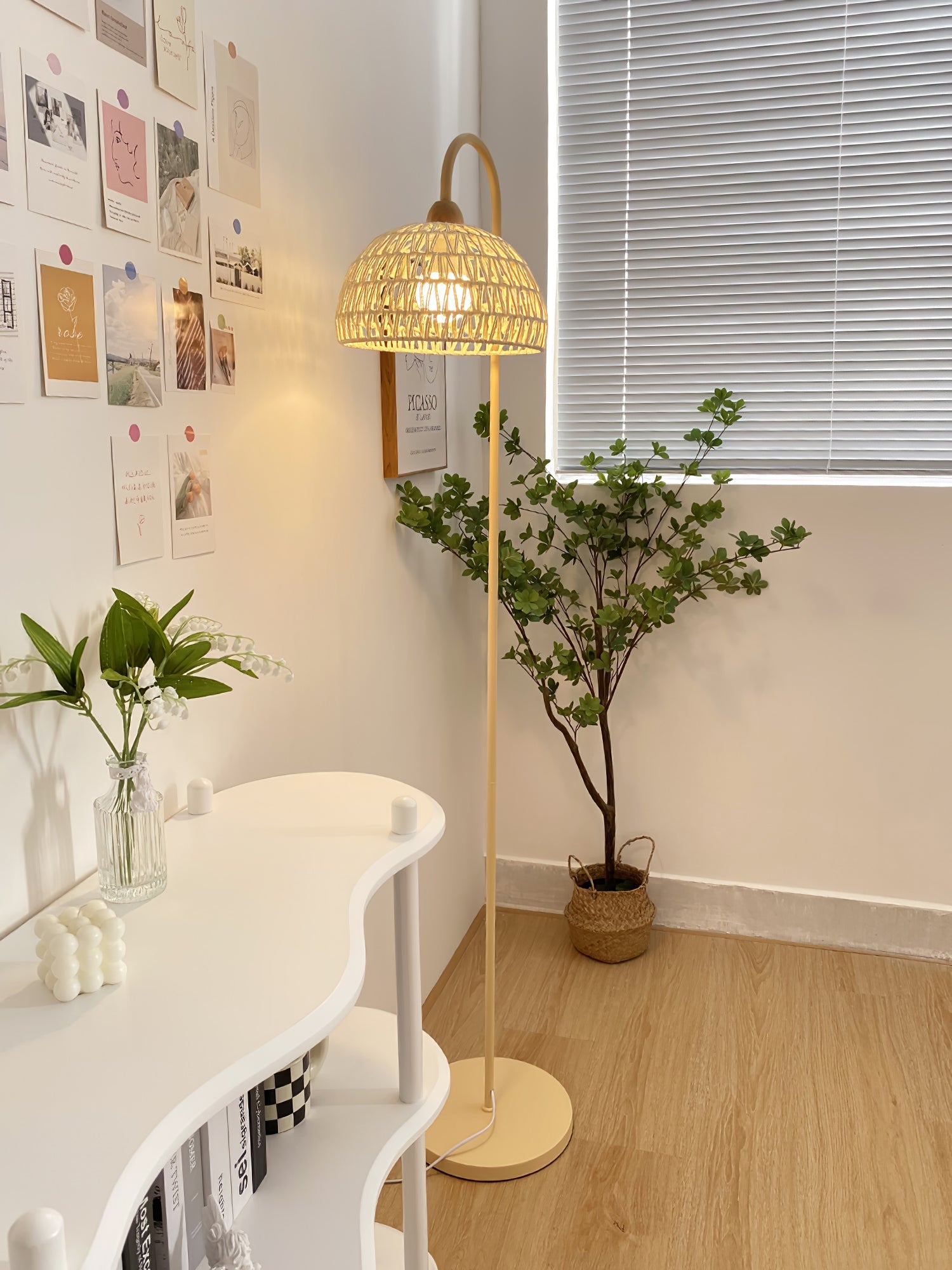 Rattan Arch Floor Lamp - Blowlighting