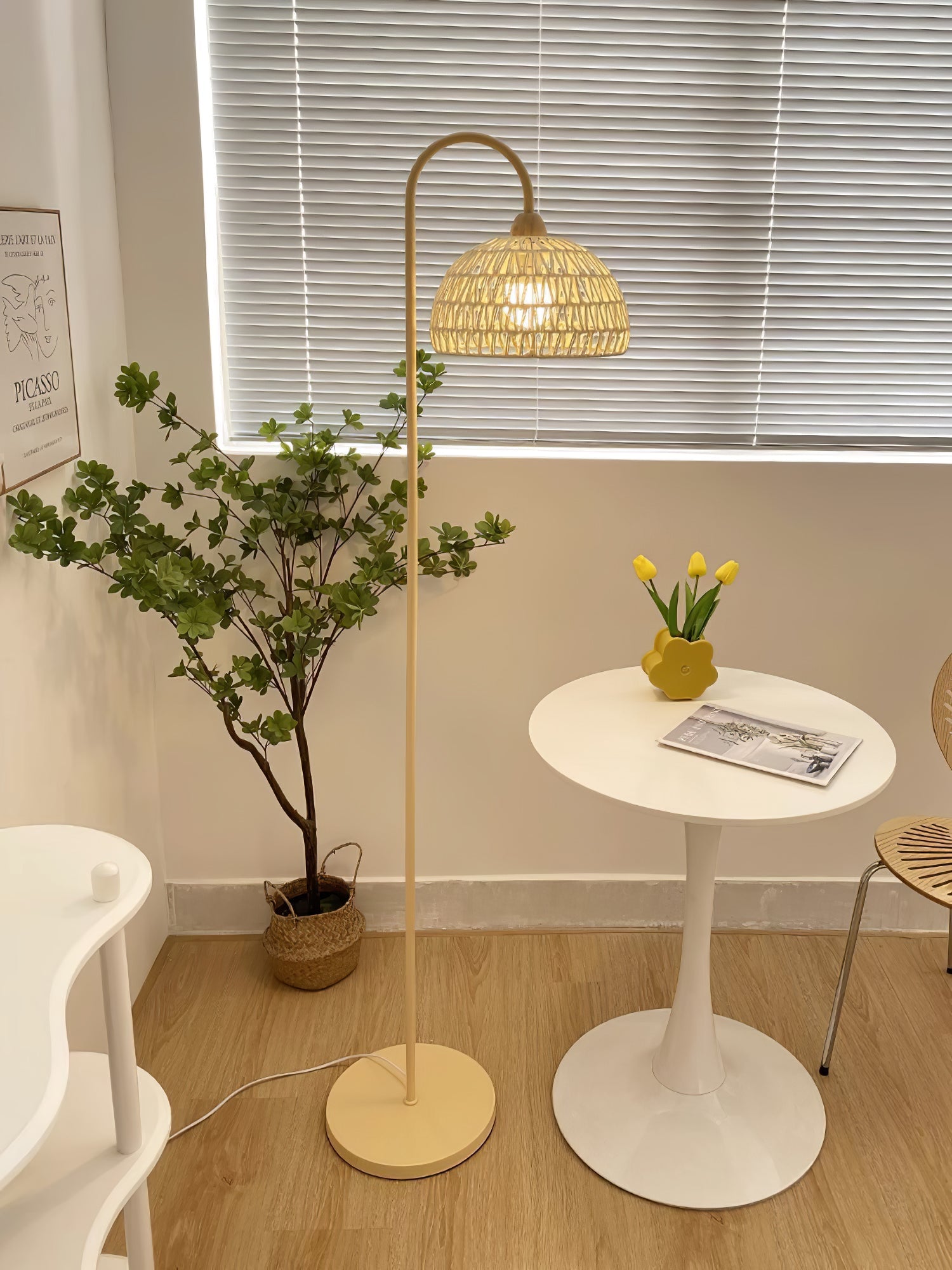 Rattan Arch Floor Lamp - Blowlighting