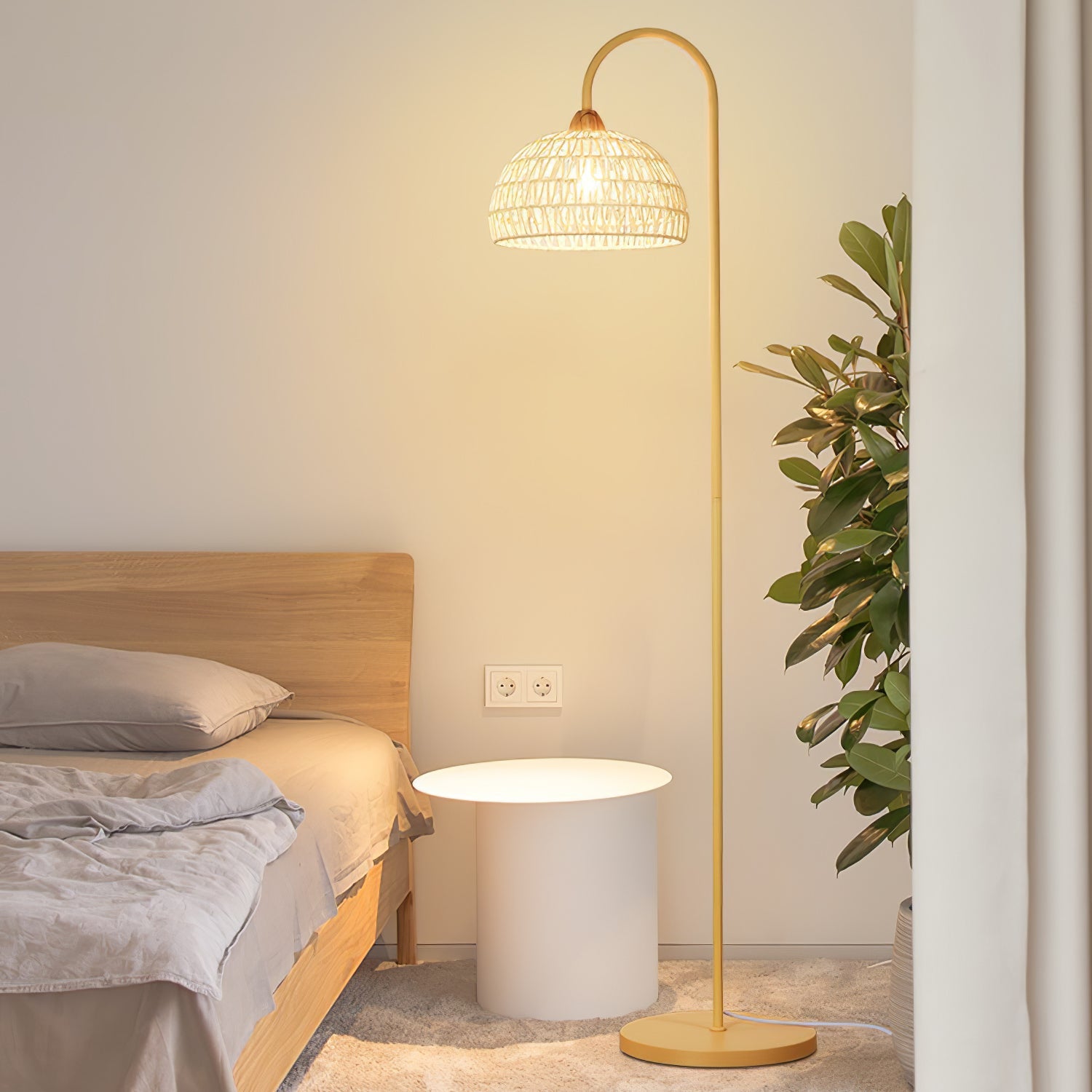 Rattan Arch Floor Lamp - Blowlighting