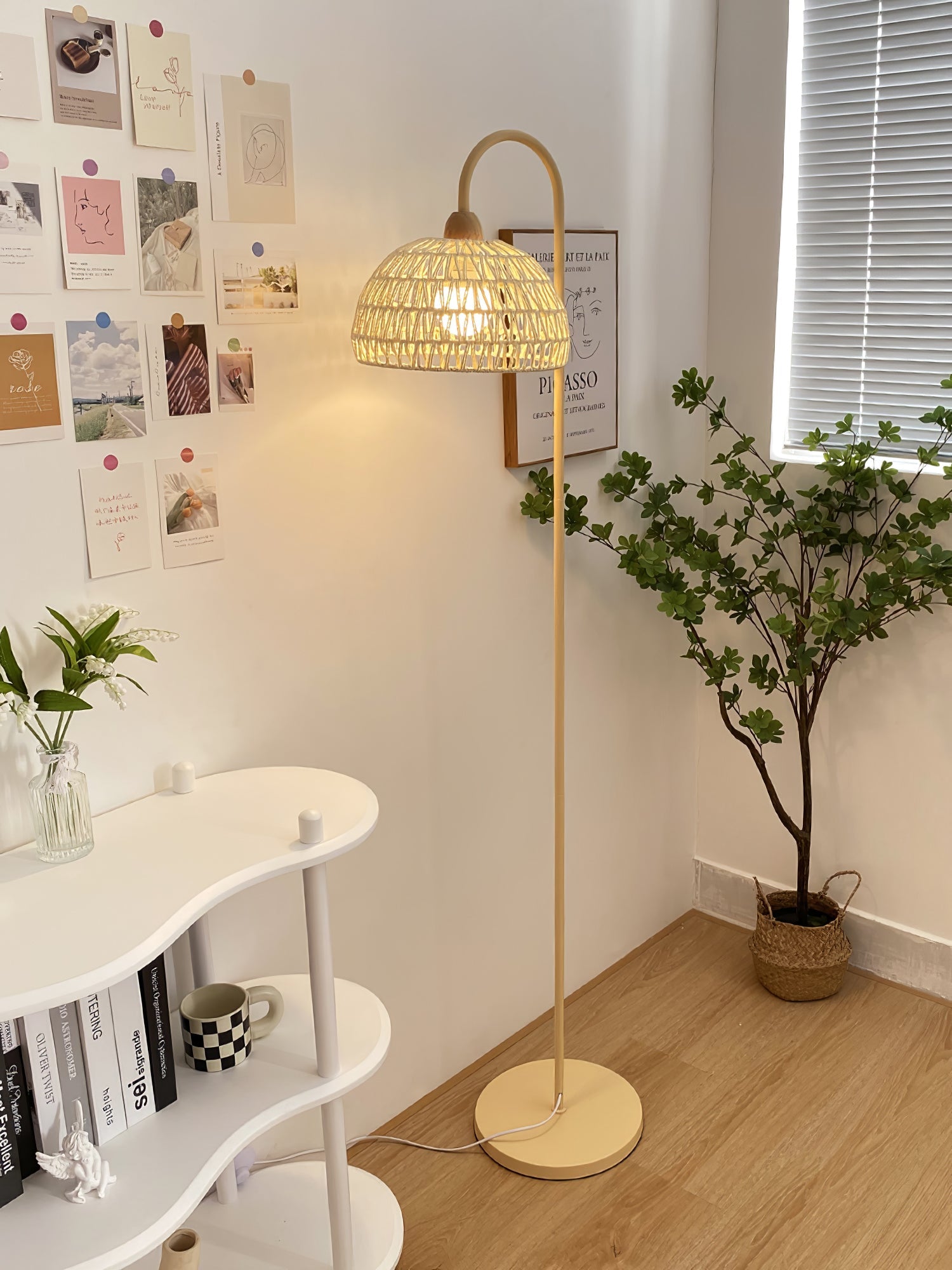 Rattan Arch Floor Lamp - Blowlighting