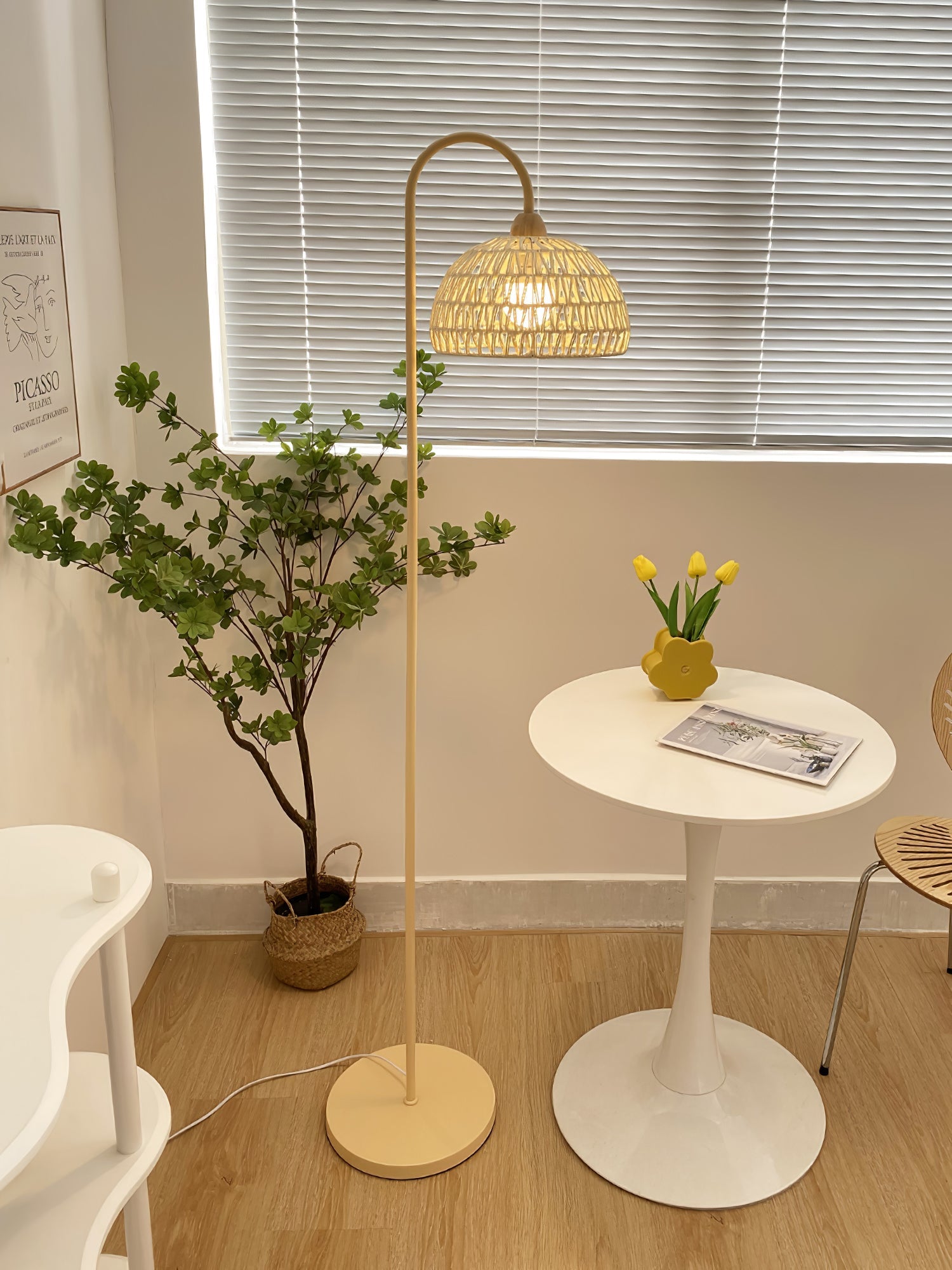 Rattan Arch Floor Lamp - Blowlighting