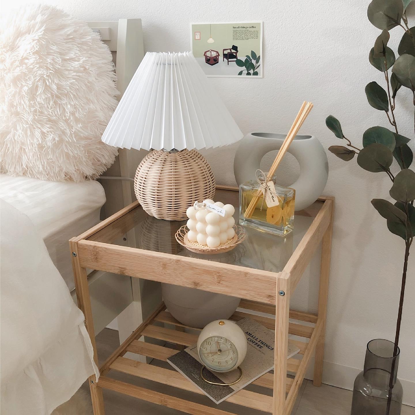 Rattan Pleated Table lamp - Blowlighting