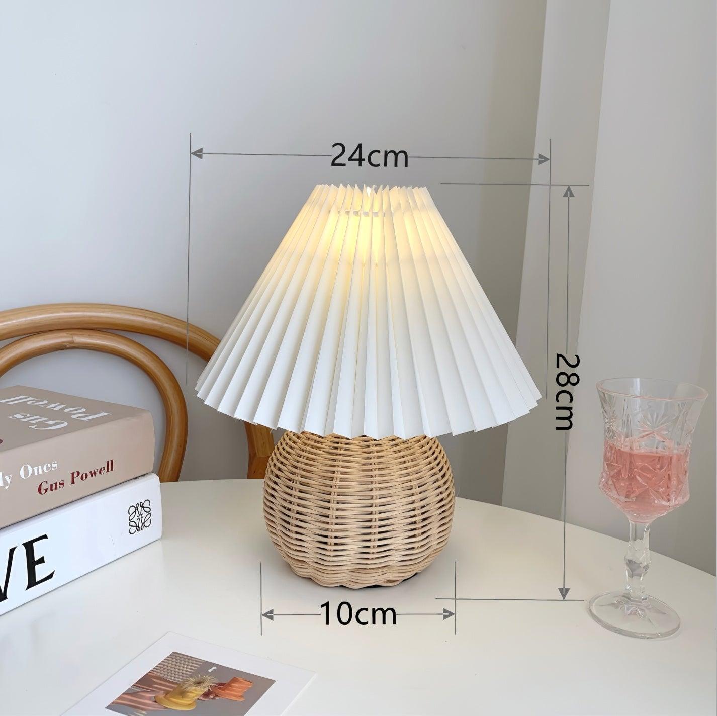 Rattan Pleated Table lamp - Blowlighting