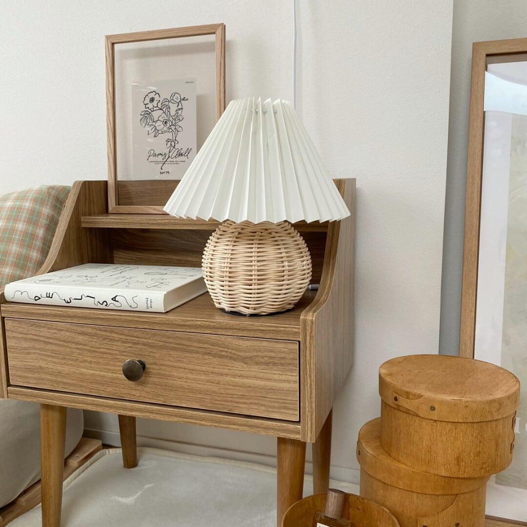 Rattan Pleated Table lamp - Blowlighting