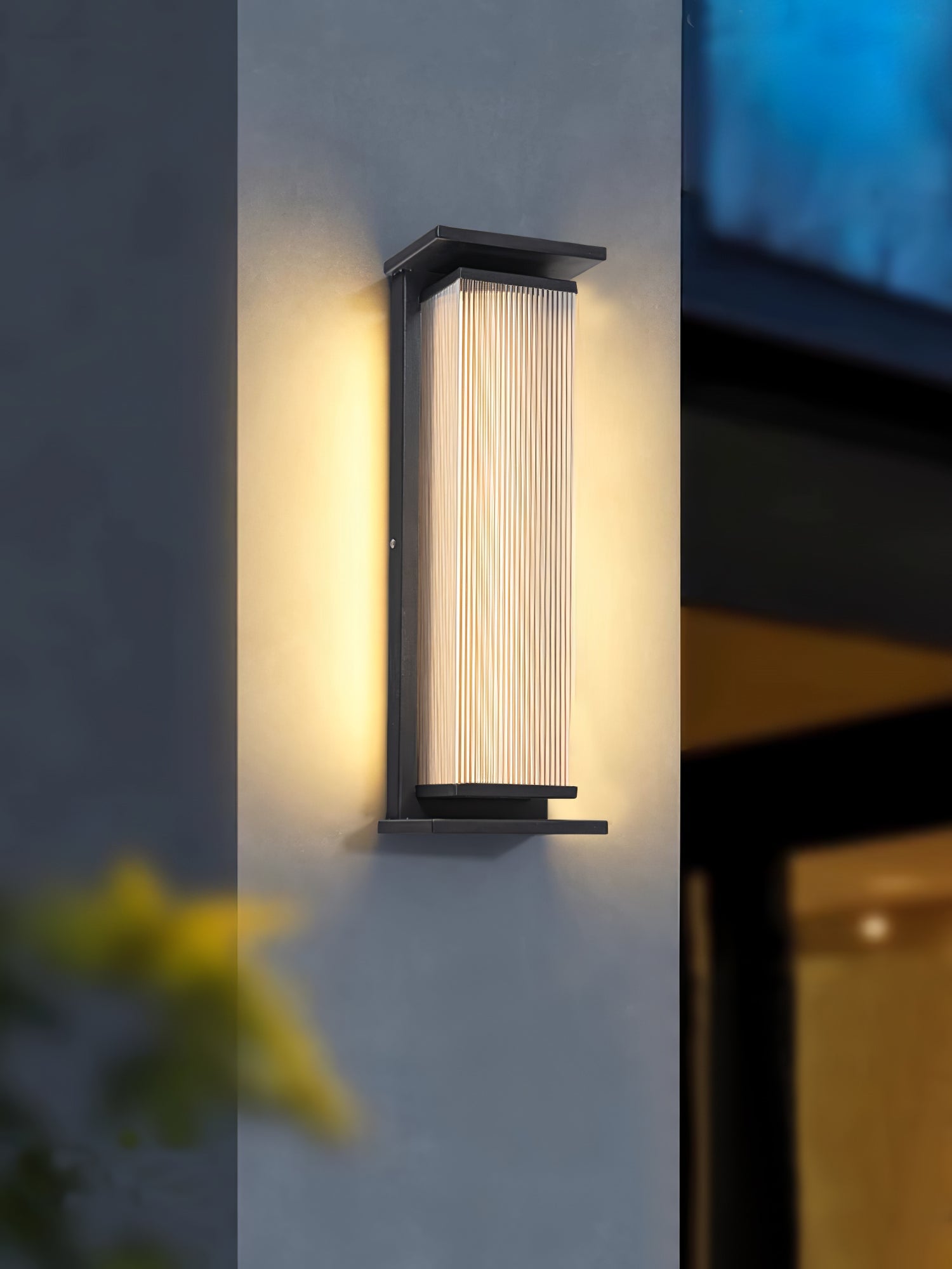 Cesilila Vertical Glass Wall Light - Blowlighting