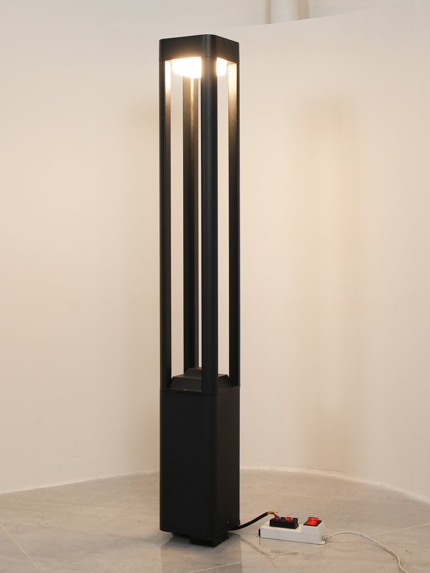 Rectangular Column Garden Outdoor Light - Blowlighting