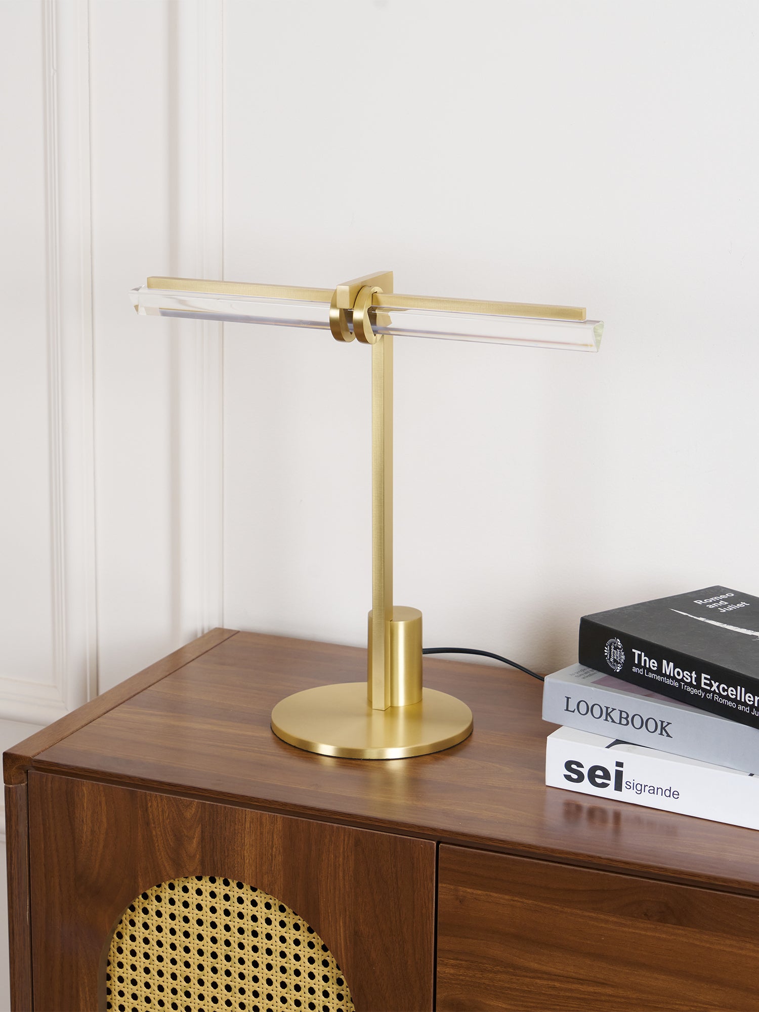 Reed Table Lamp - Blowlighting
