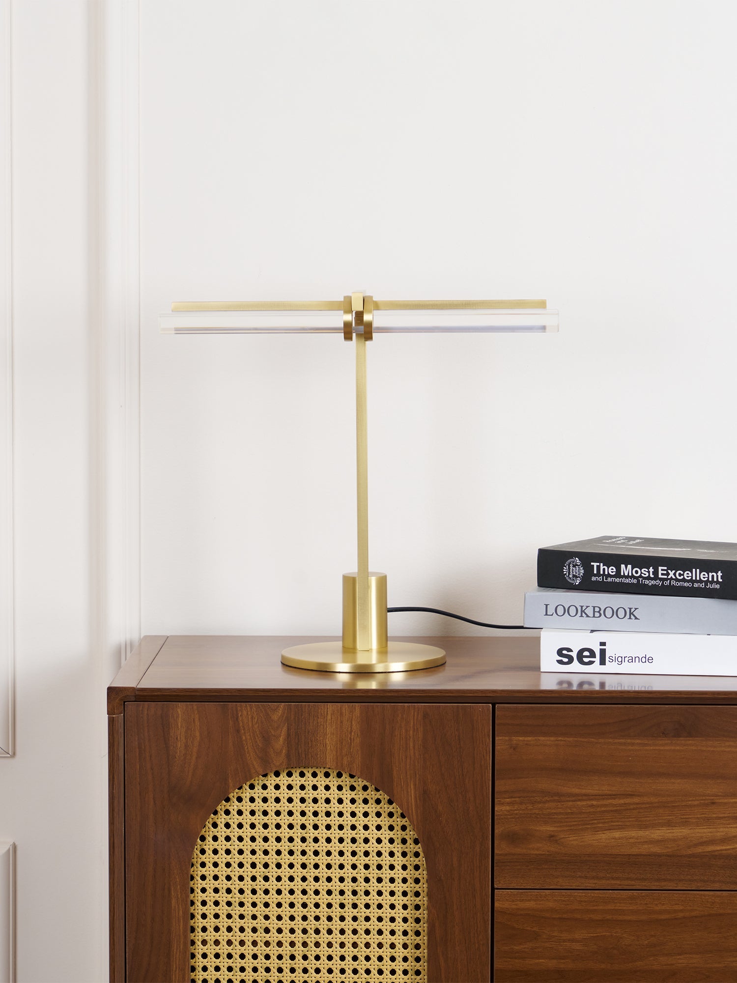 Reed Table Lamp - Blowlighting