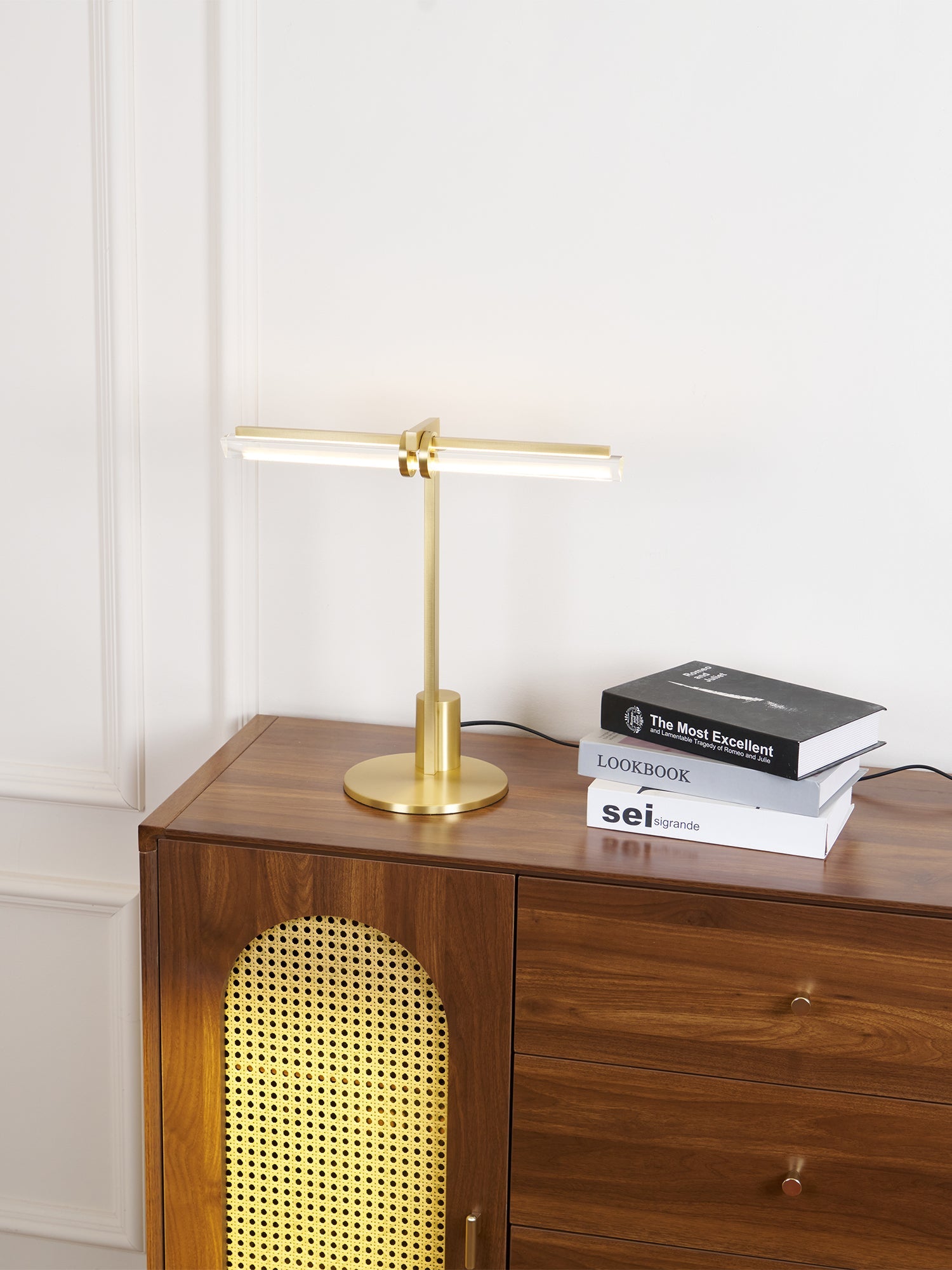 Reed Table Lamp - Blowlighting