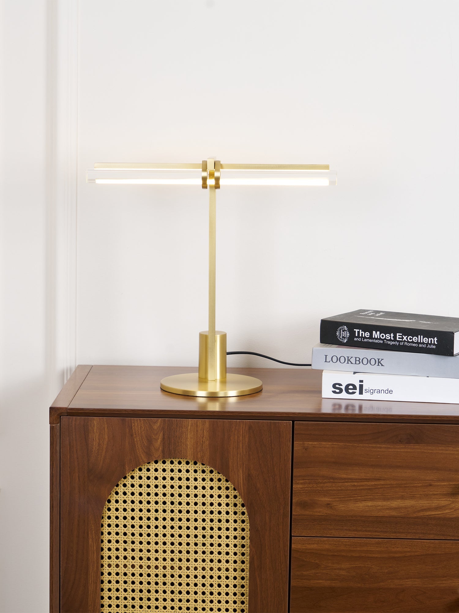 Reed Table Lamp - Blowlighting