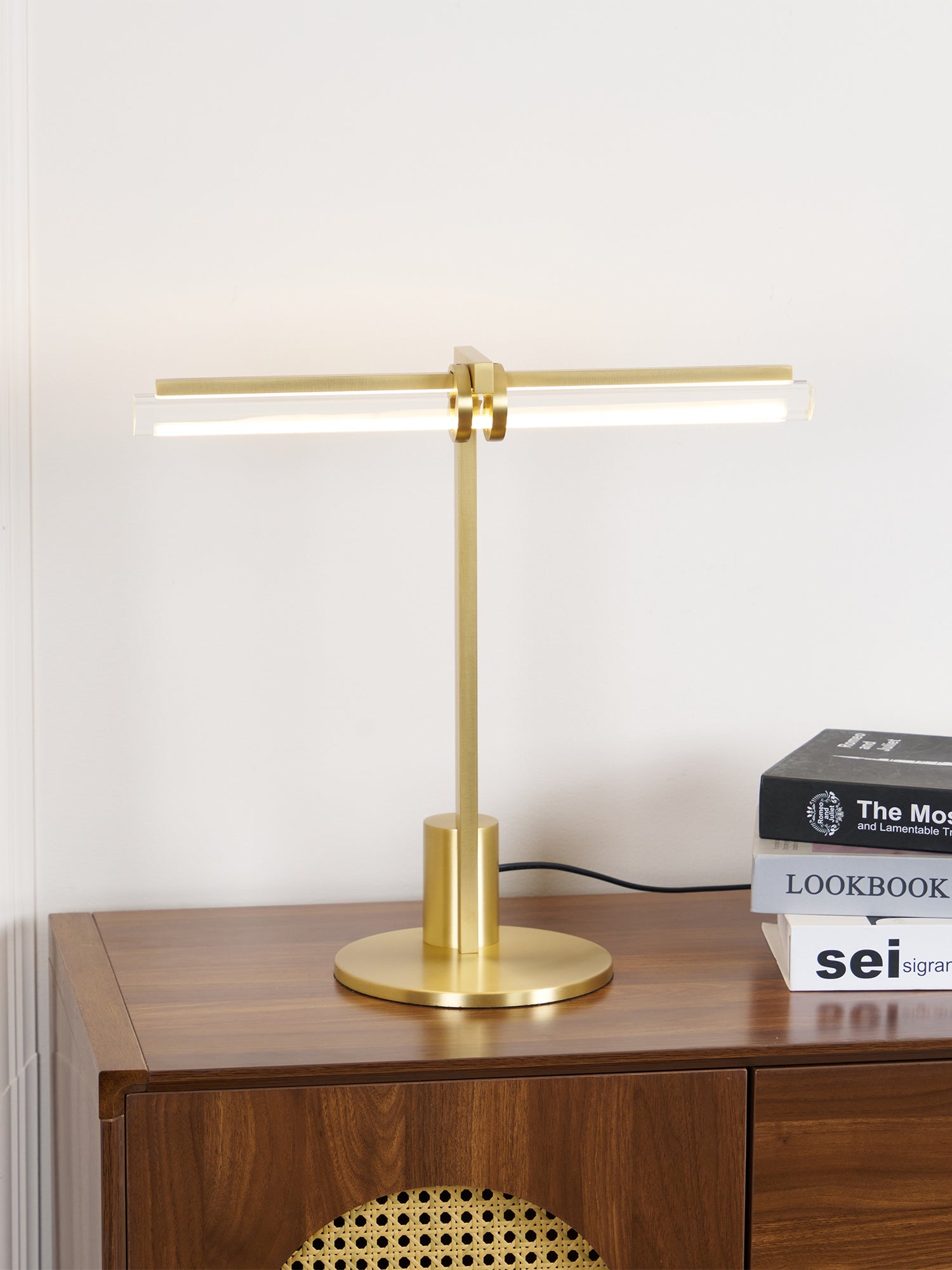 Reed Table Lamp - Blowlighting