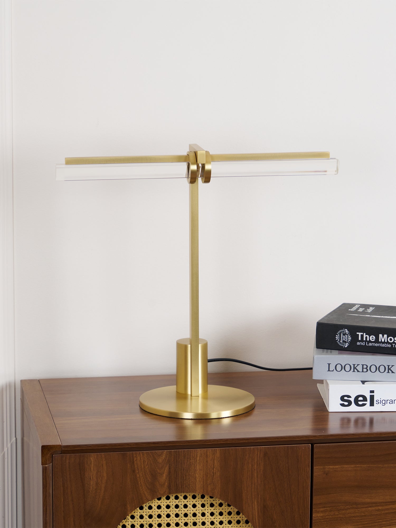 Reed Table Lamp - Blowlighting