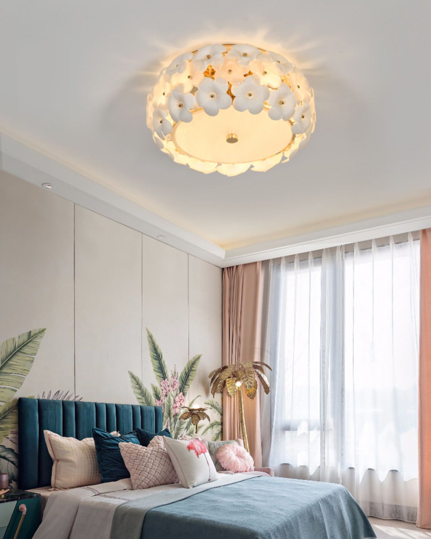 Regina Flowers Ceiling Lamp - Blowlighting
