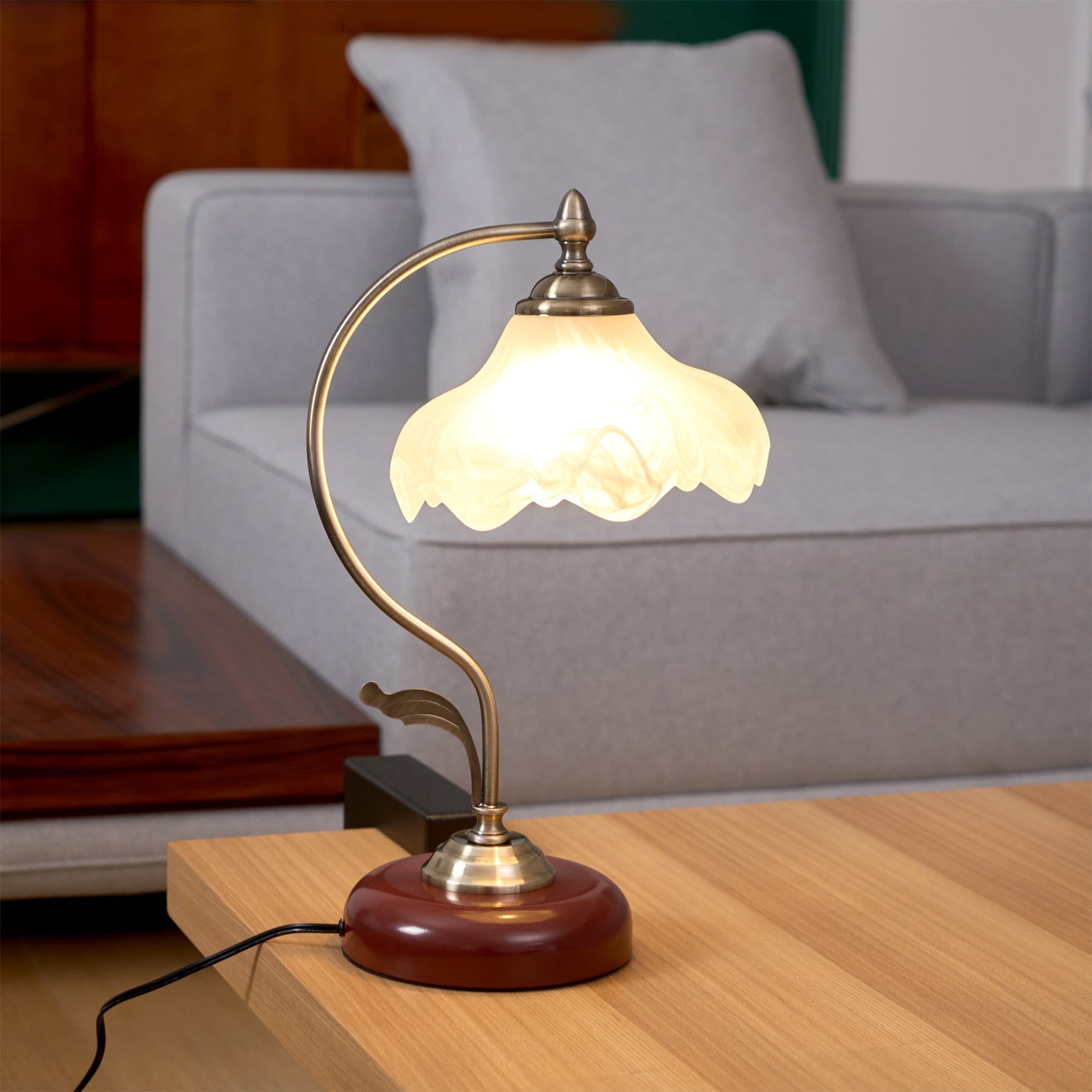Retro Flower Table Lamp - Blowlighting