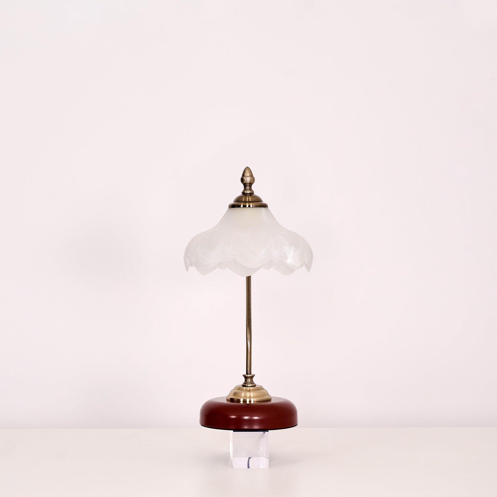 Retro Flower Table Lamp - Blowlighting