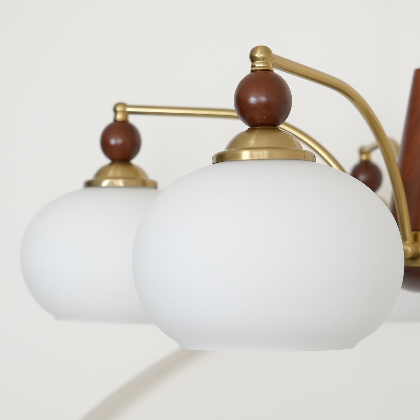 Retro Calliope Chandelier - Blowlighting